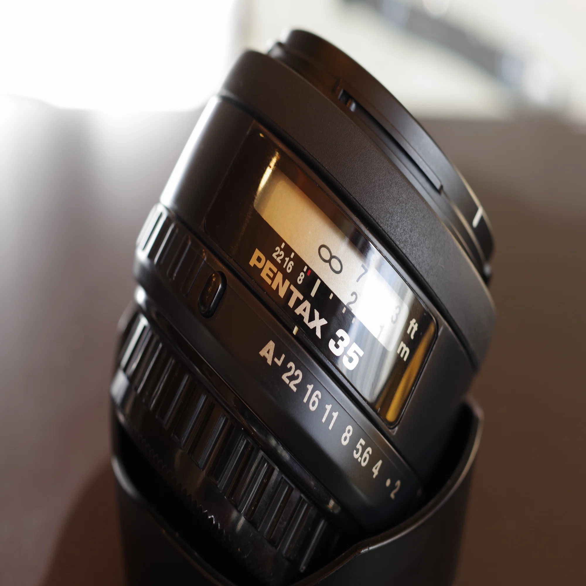隠れスターは伊達じゃなかった。smc PENTAX-FA 35mmF2AL｜鶏(とり)