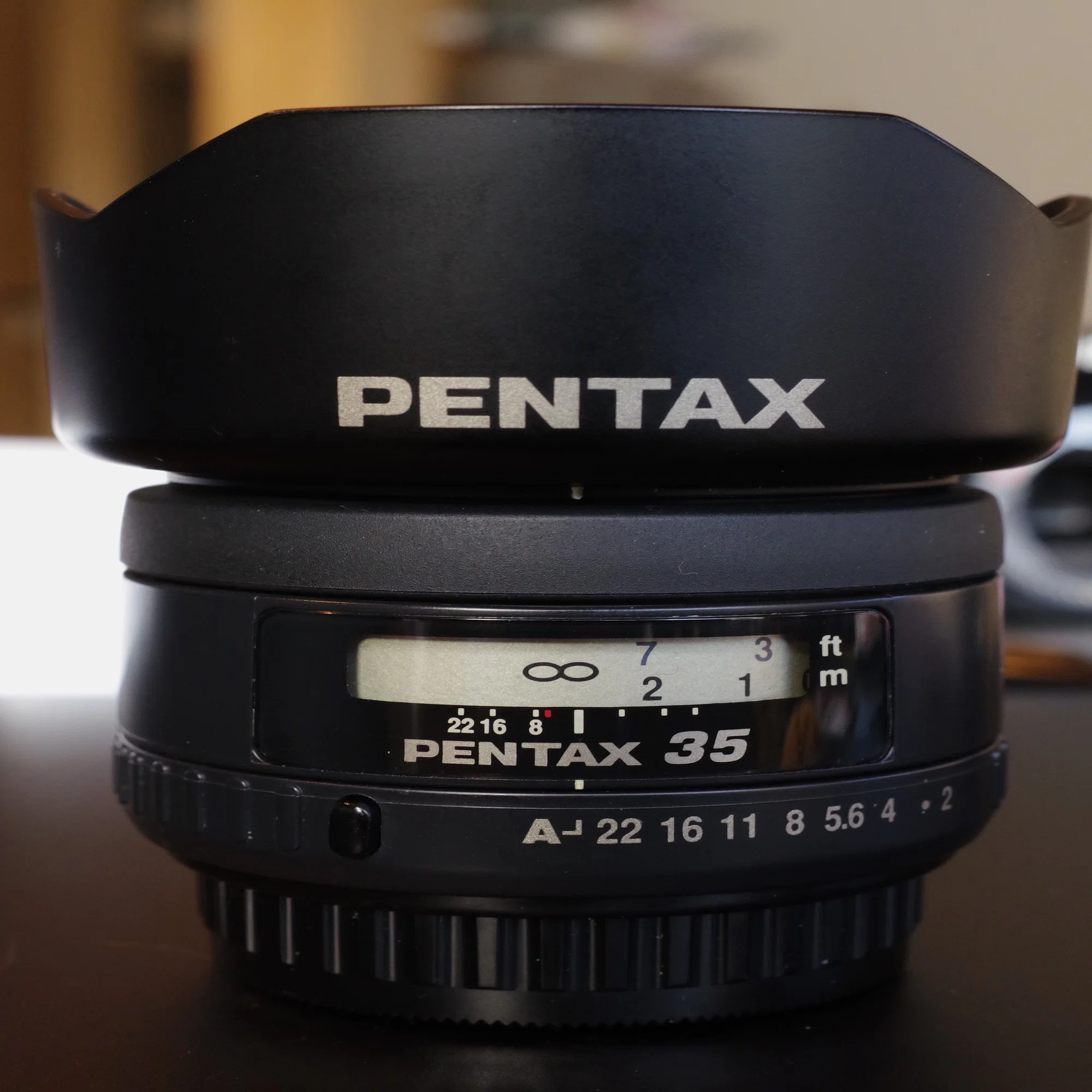 隠れスターは伊達じゃなかった。smc PENTAX-FA 35mmF2AL｜鶏(とり)