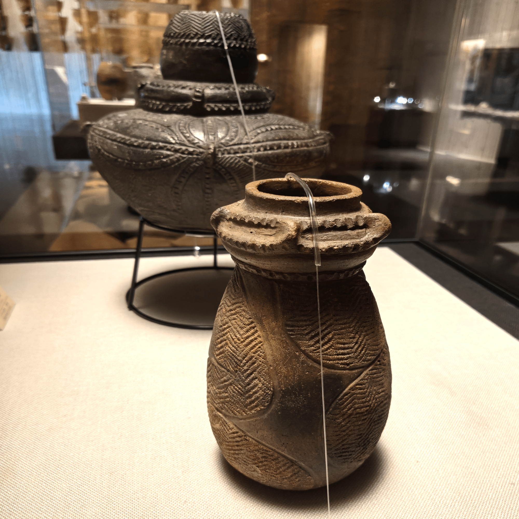 縄文の逸品へ一言！｜下部有孔土器｜のんてり