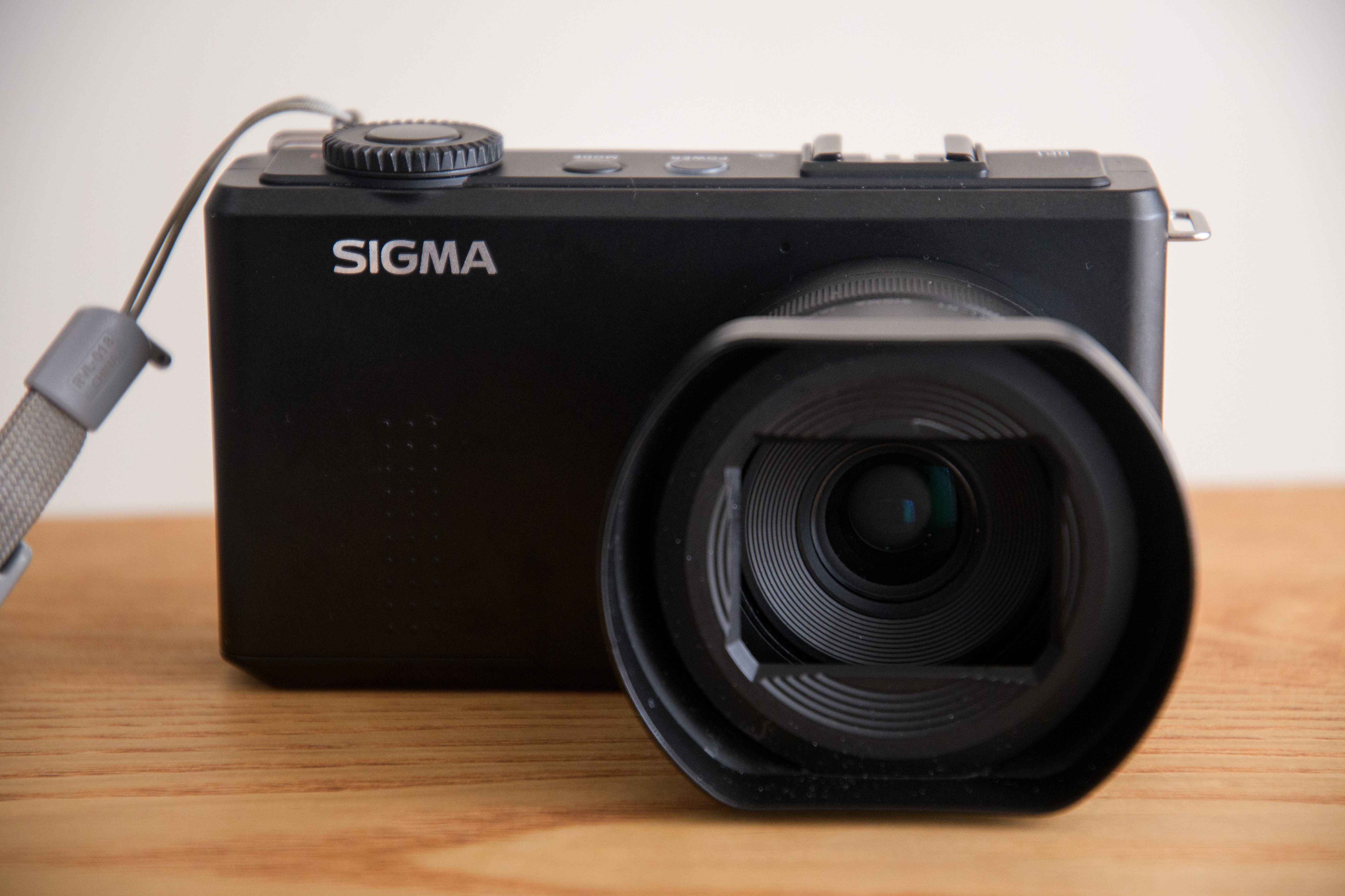 魅惑の変態カメラ、Foveonの魔力｜アクセル