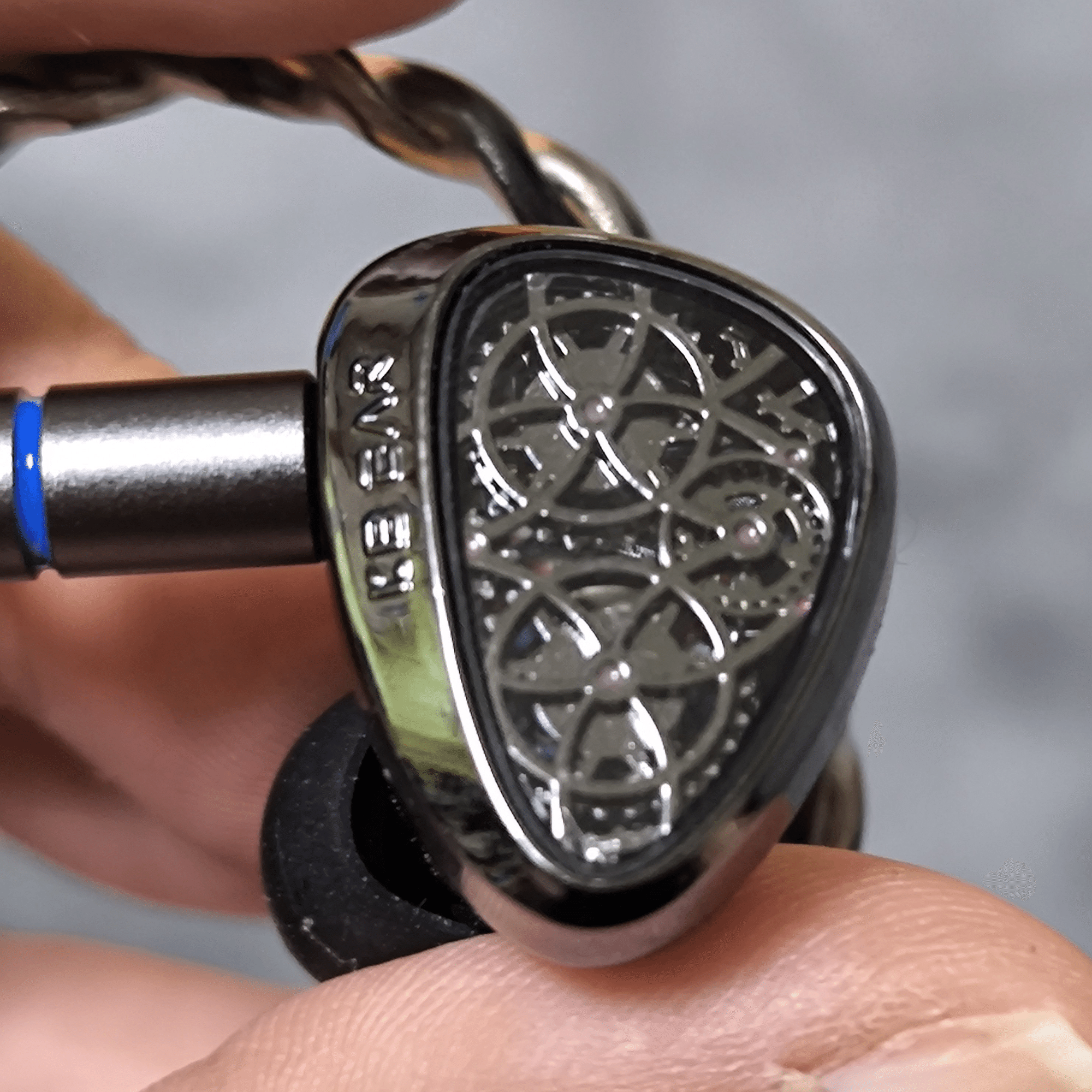 KBEAR Tourbillon Pro(TB-Pro) は複合振動板が生み出す没入感あふれる