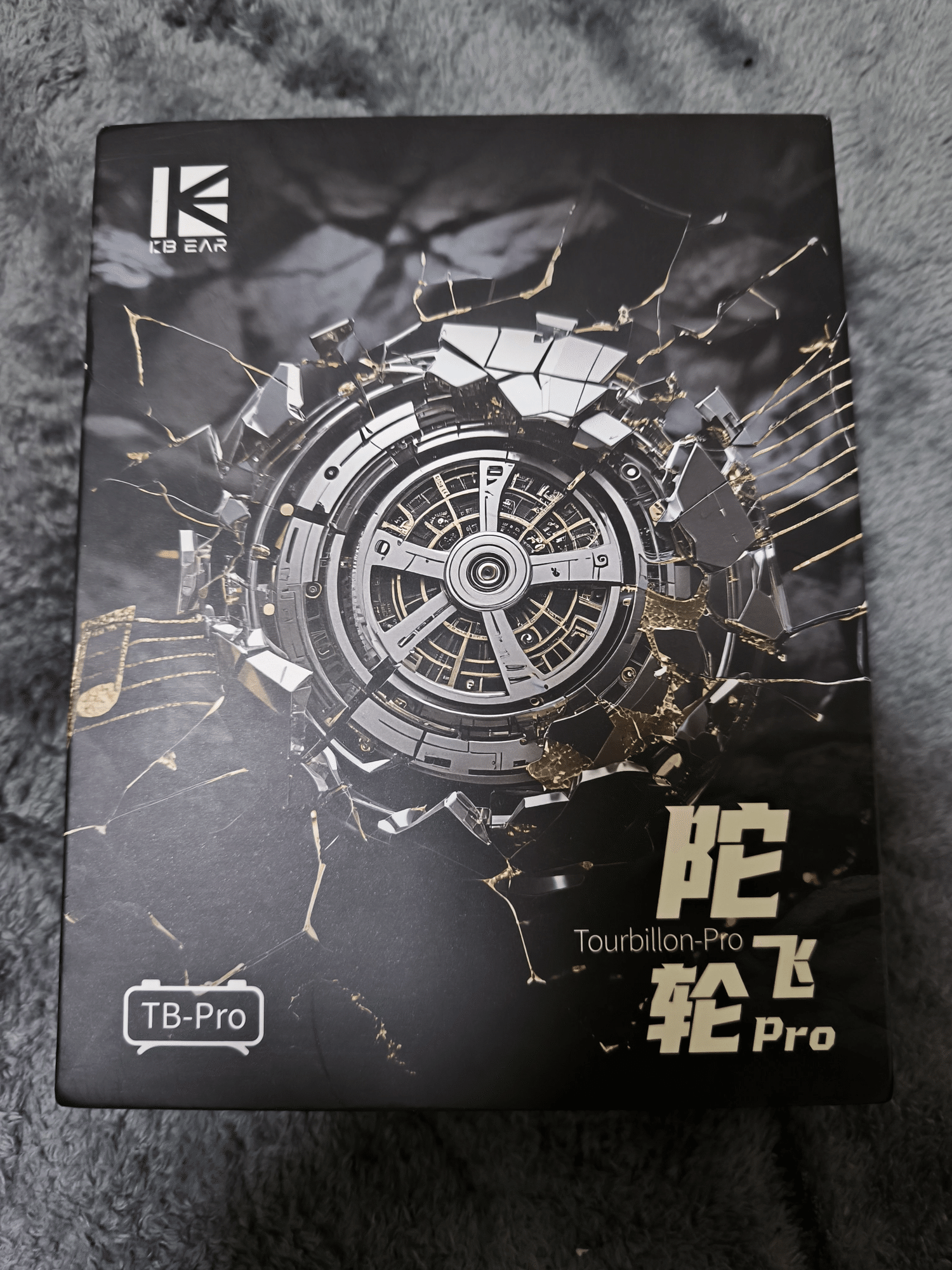 KBEAR Tourbillon Pro(TB-Pro) は複合振動板が生み出す没入感あふれる KBEAR Tourbillon Pro(TB-Pro) は複合振動板が生み出す没入感あふれる