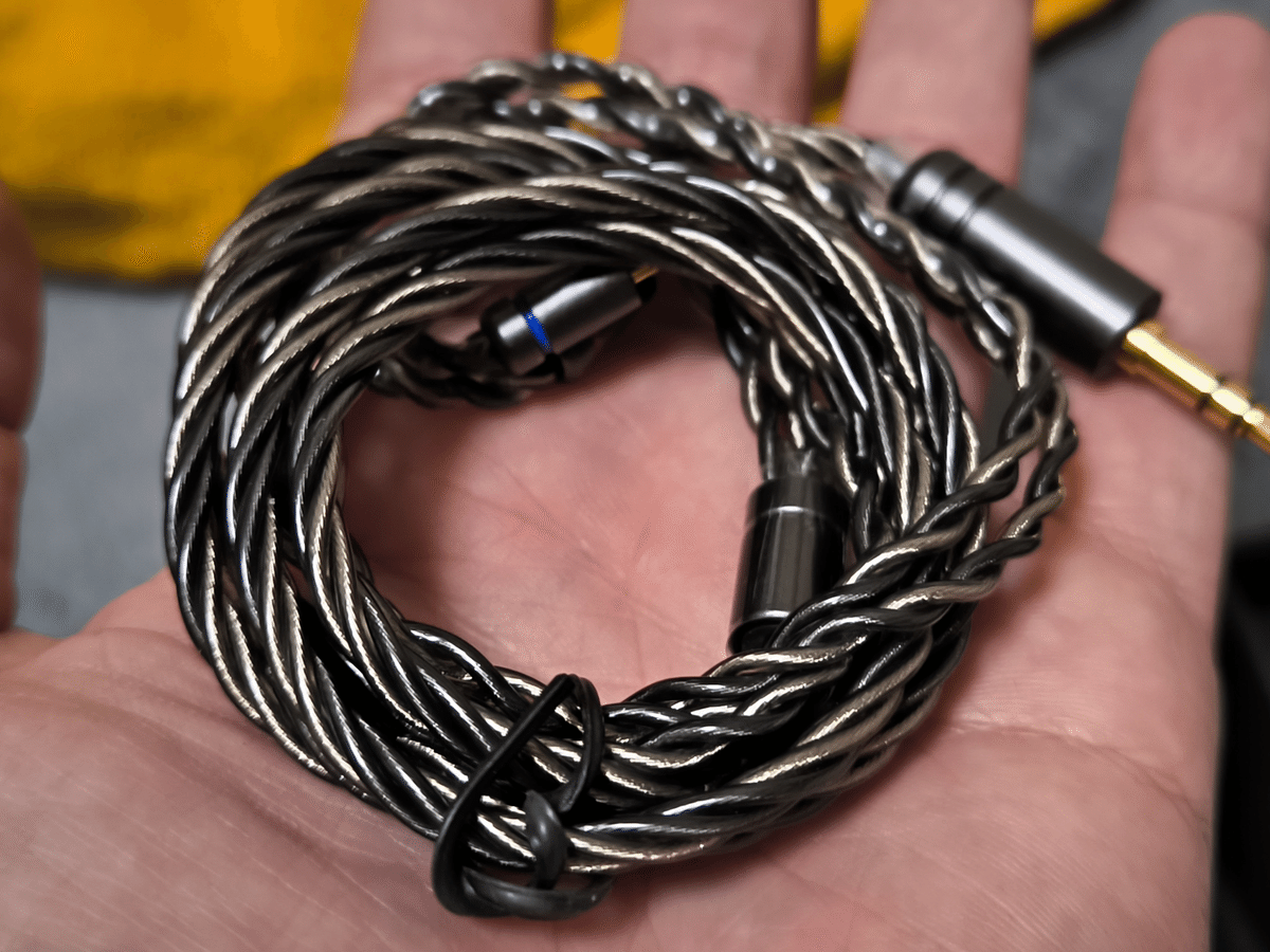 KBEAR Tourbillon Pro(TB-Pro) は複合振動板が生み出す没入感あふれる