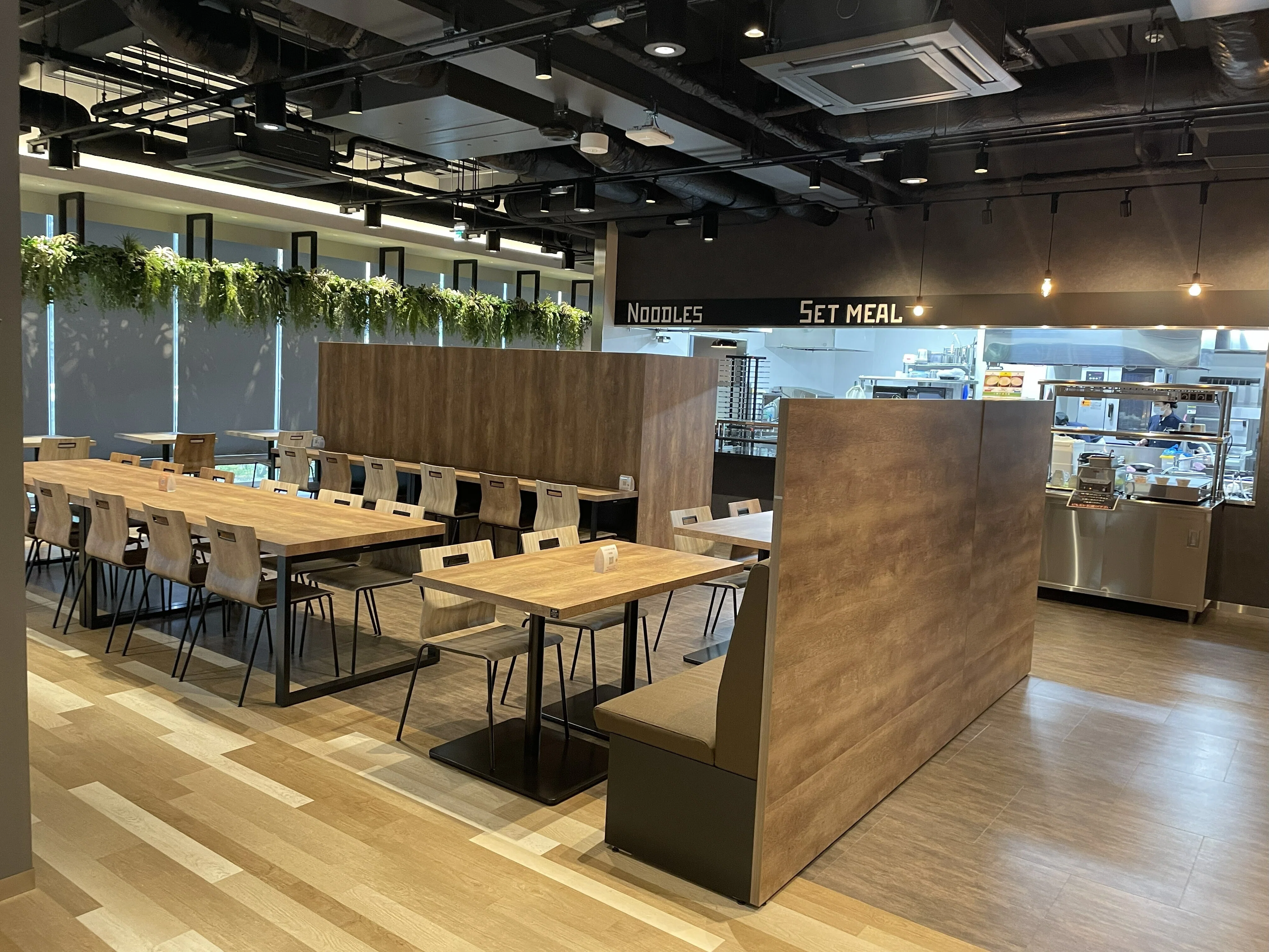 今日のランチ何にする？【社員食堂編】｜ソフトサービスグループ採用