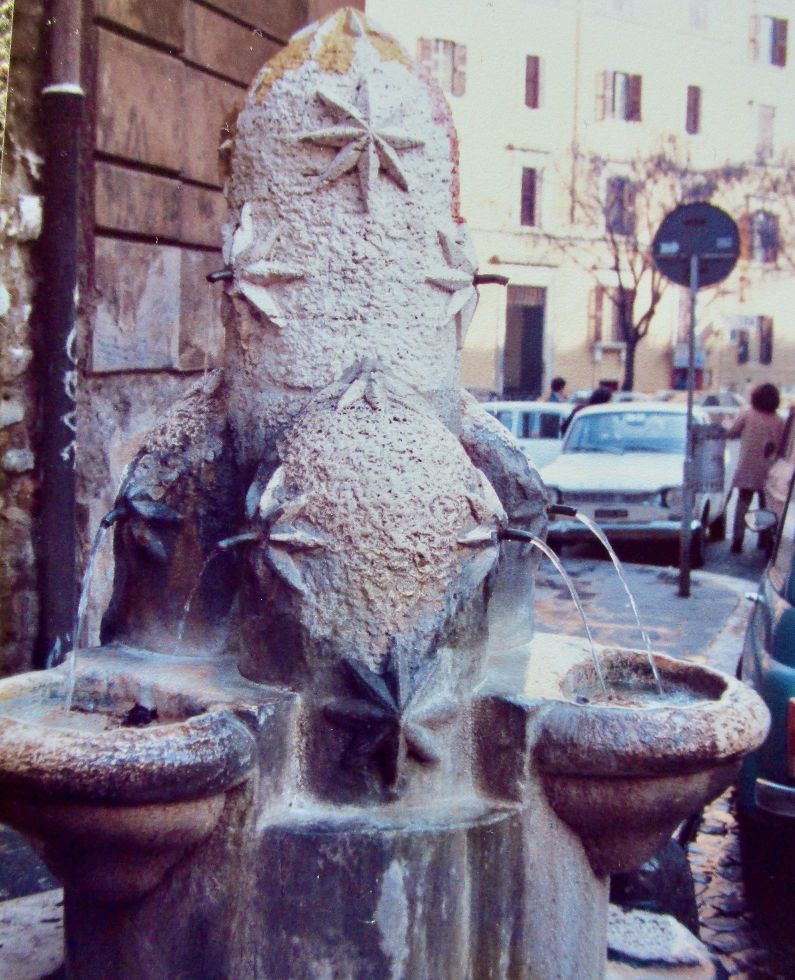 第七章 バチカン市国とローマの遺跡・噴水｜1984年 船でギリシャ