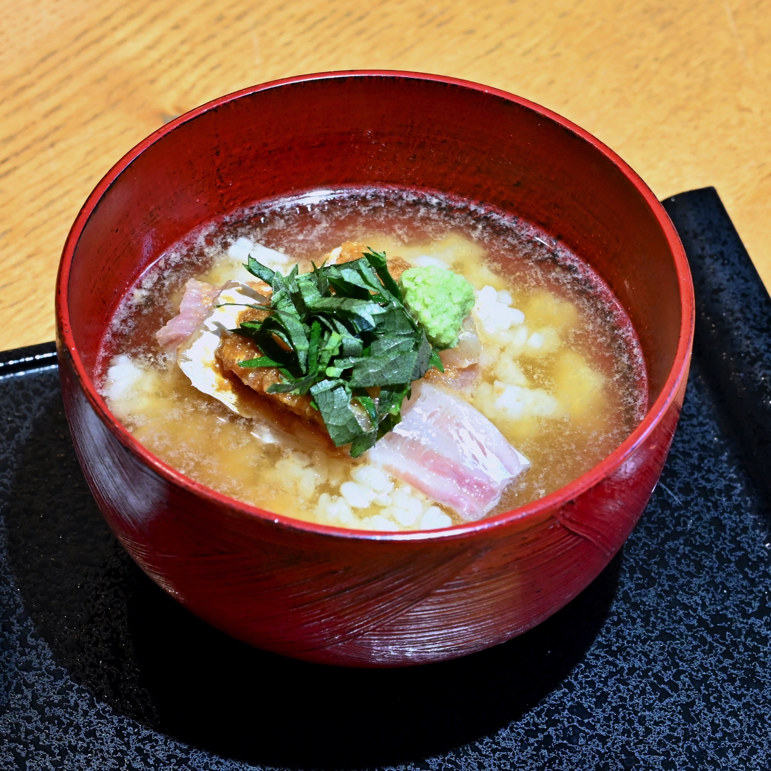 唸りっぱなしの鯛茶漬け｜西田親生