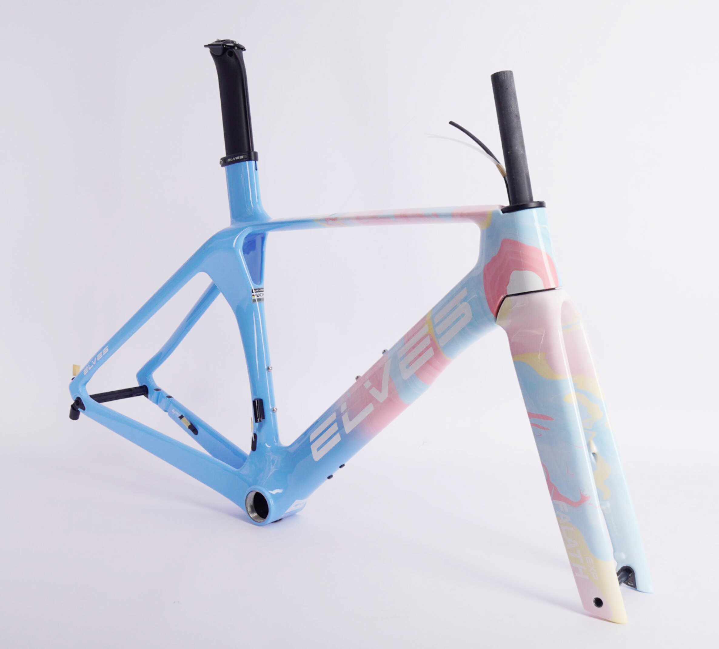 ELVES ロードバイクフレーム カーボン 青・ピンク　軽量 ELVES ロードバイクフレーム カーボン 青・ピンク軽量