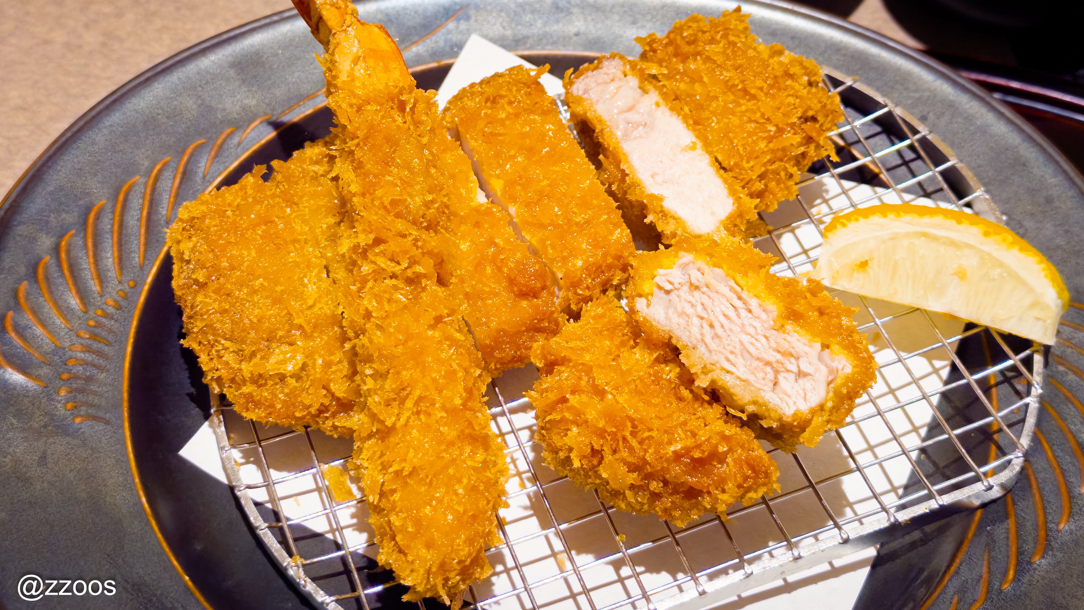 鹿児島最愛のとんかつはやっぱりここ｜zzoos