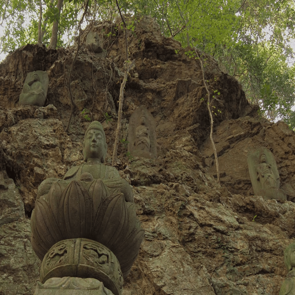 OM-5 雑記帳 12石像｜歩歩為映