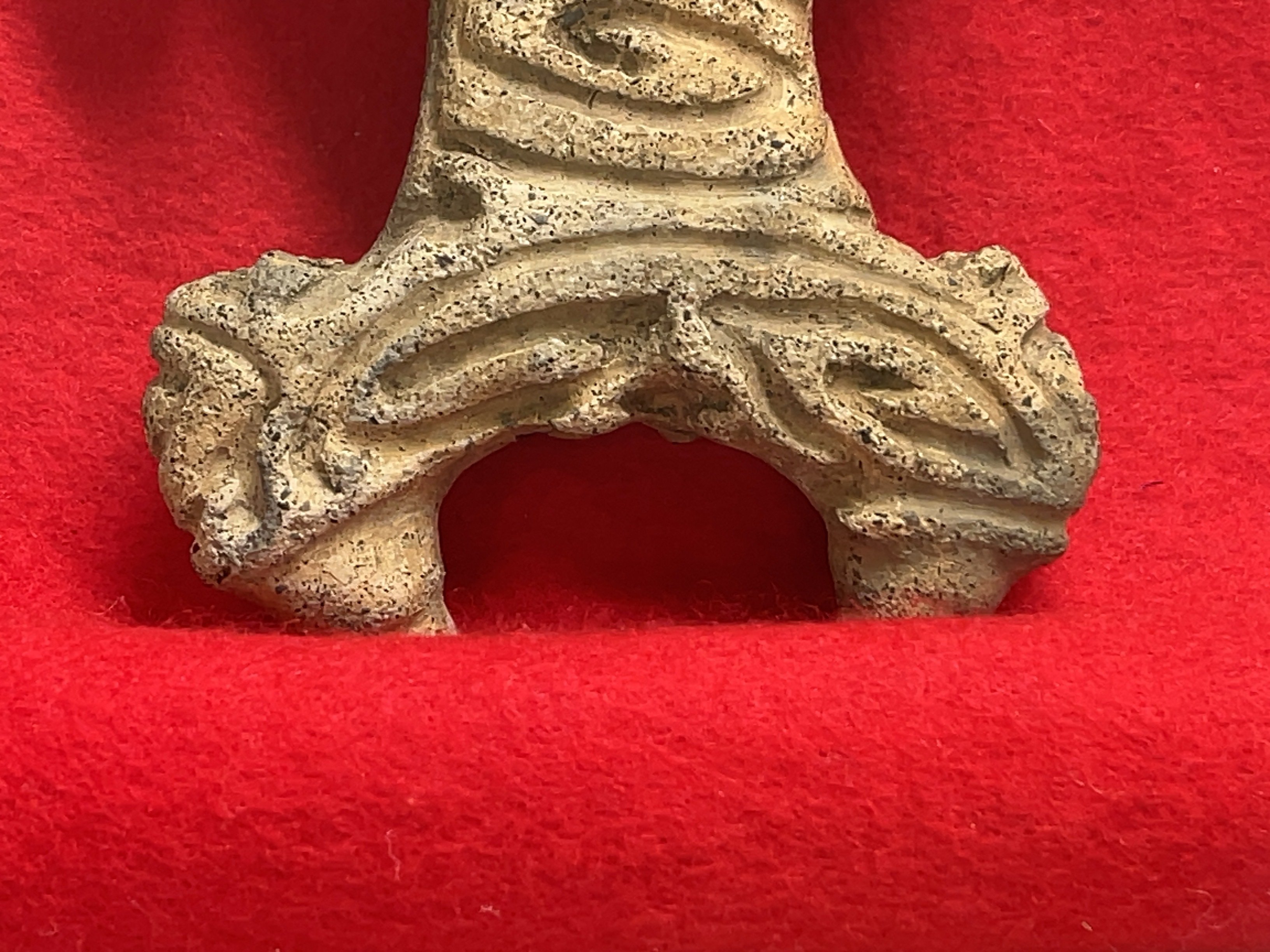 気になる土偶#135：海岸で拾われた土偶/北海道 鳥崎遺跡｜のんてり