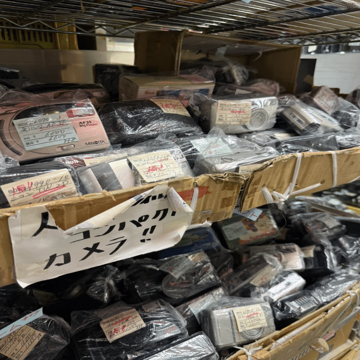 6年前にAE-1と出会った場所。今も通い続けている新宿の小さな中古