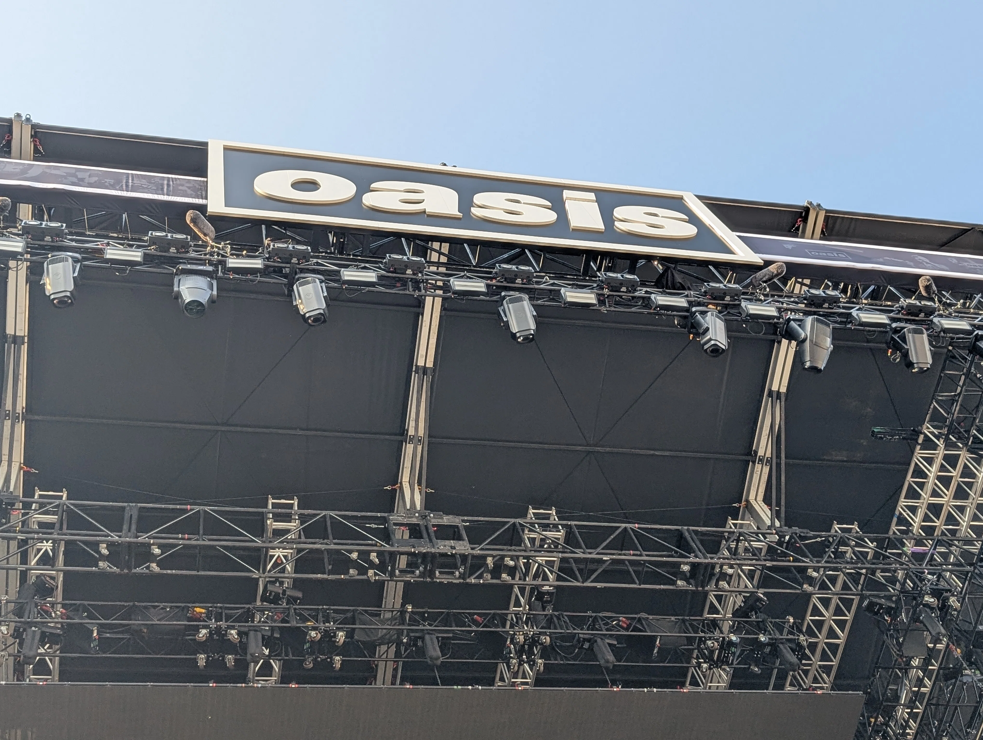 東京ドーム前日譚 OASIS LIVE'25 EDINBURGH 12/08/25｜藤並々