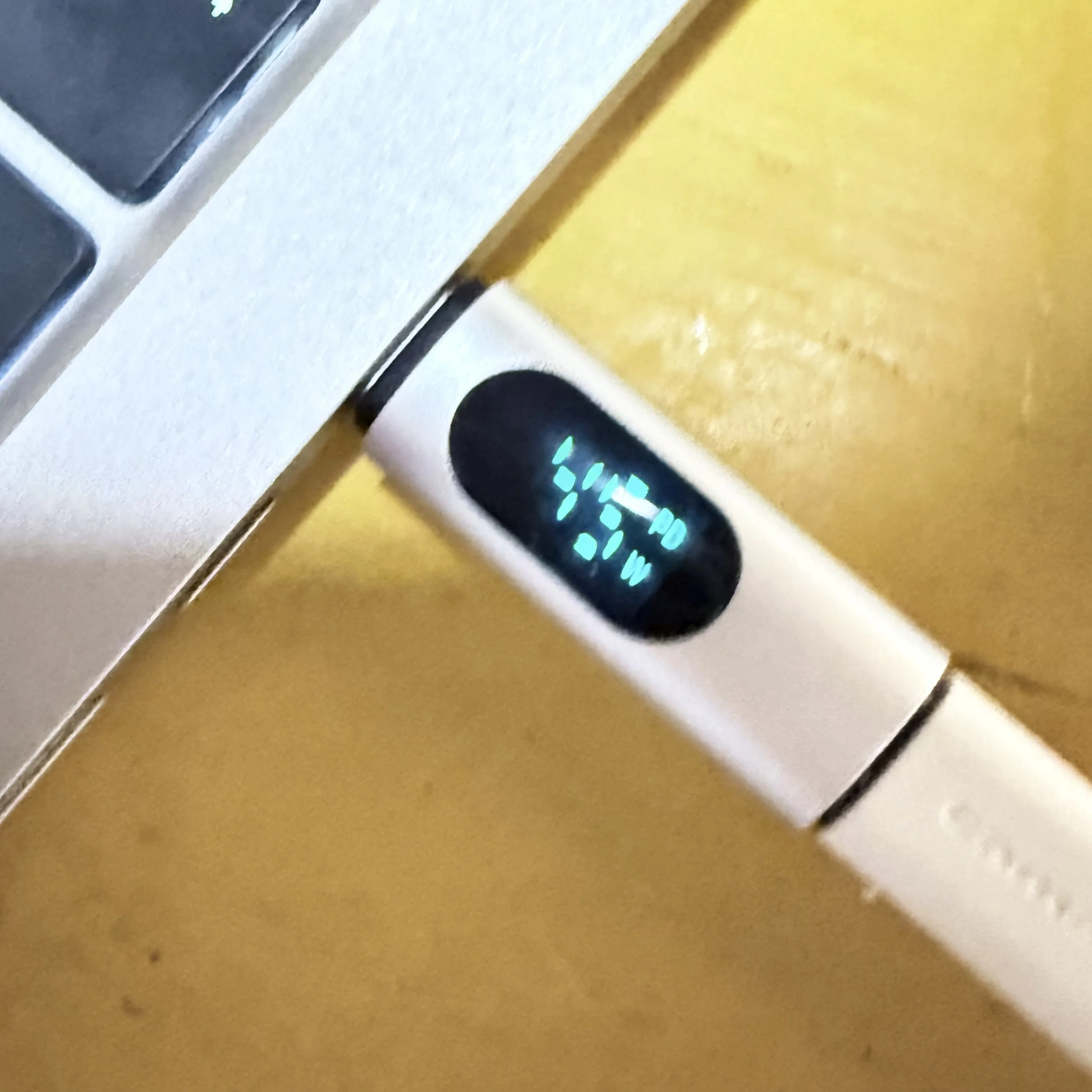 MacBook Air M4 この充電方法知ってましたか？ 検証結果の追記あり