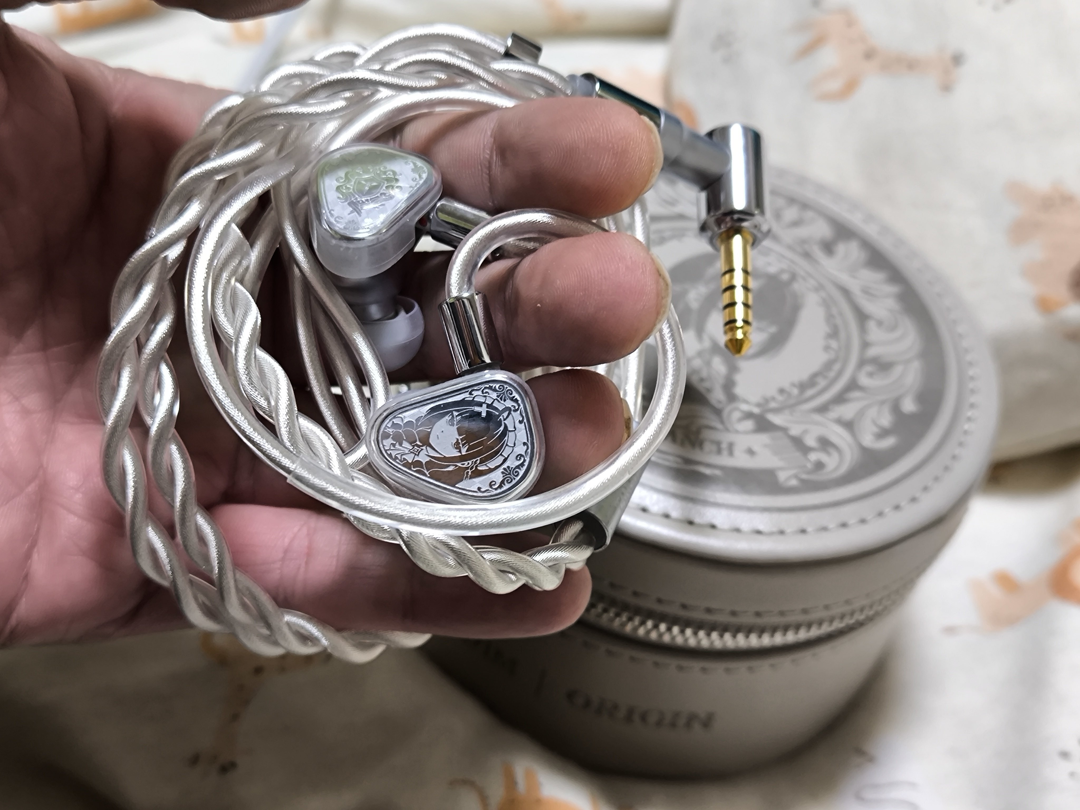 Tanchjim Origin-AT Lost Manor イヤホンレビューポエム：圧倒的世界観