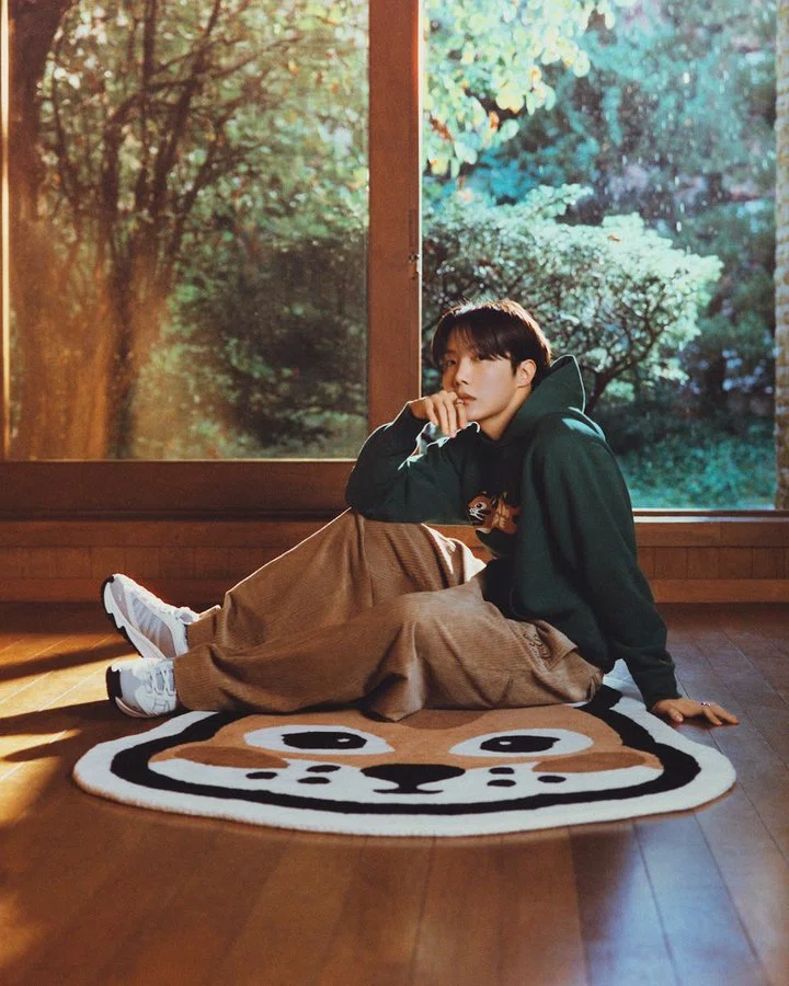 HUMAN HOPE RUG 　ジェイホープ　ラグマット　BTS j-hope Human Made and J-Hope just lifted the lid on the Human Hope
