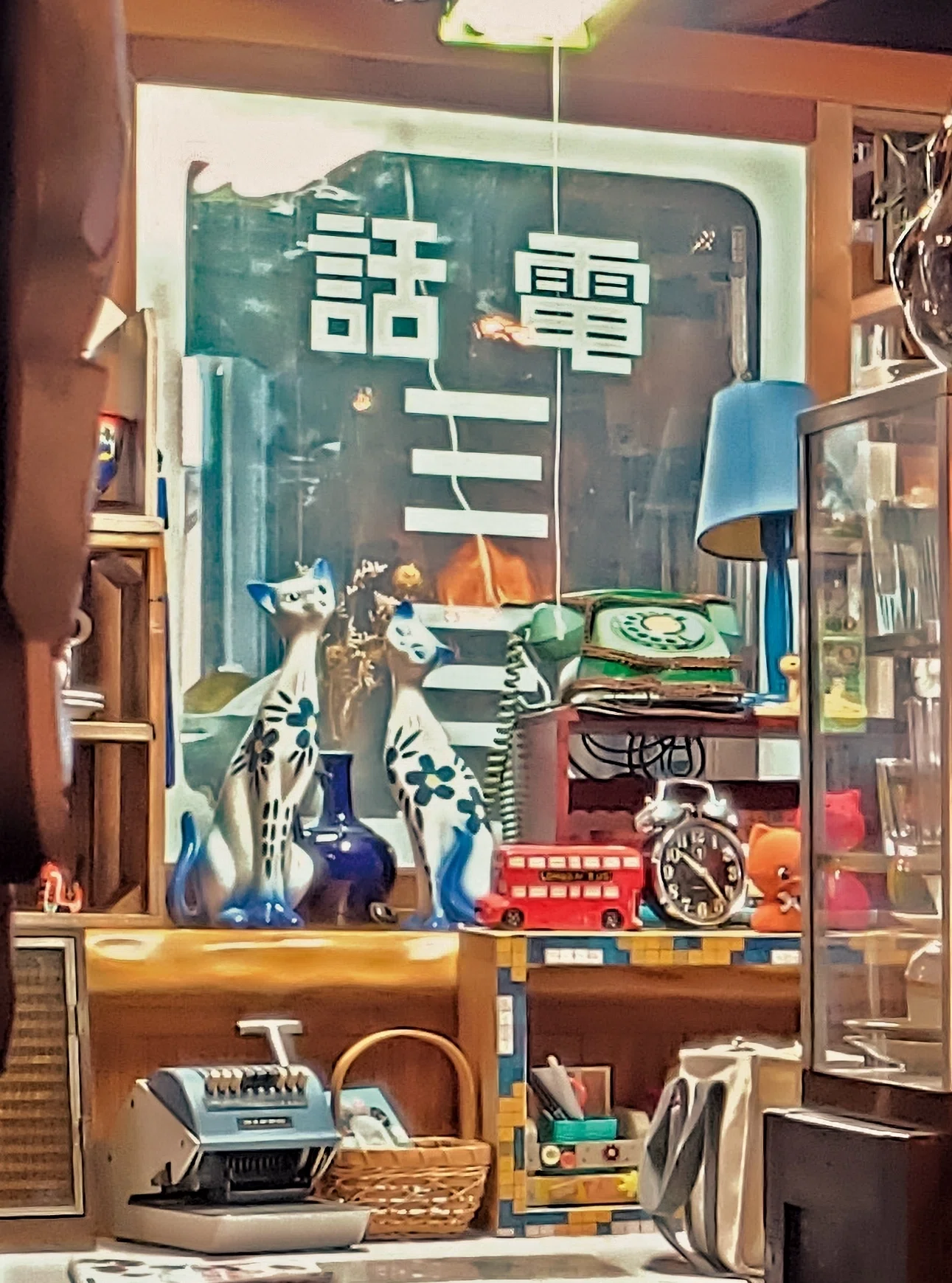 本物のレトロが息づく場所。人と人、時をつなぐ雑貨店「ヨコモク」｜み