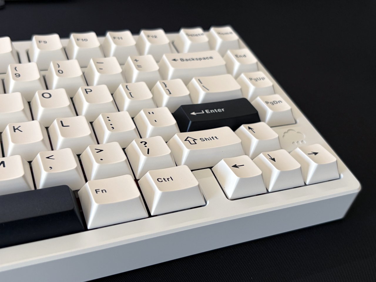 WOBKEY Rainy 75｜何かしら打鍵したくなる、魅惑の雨音キーボード