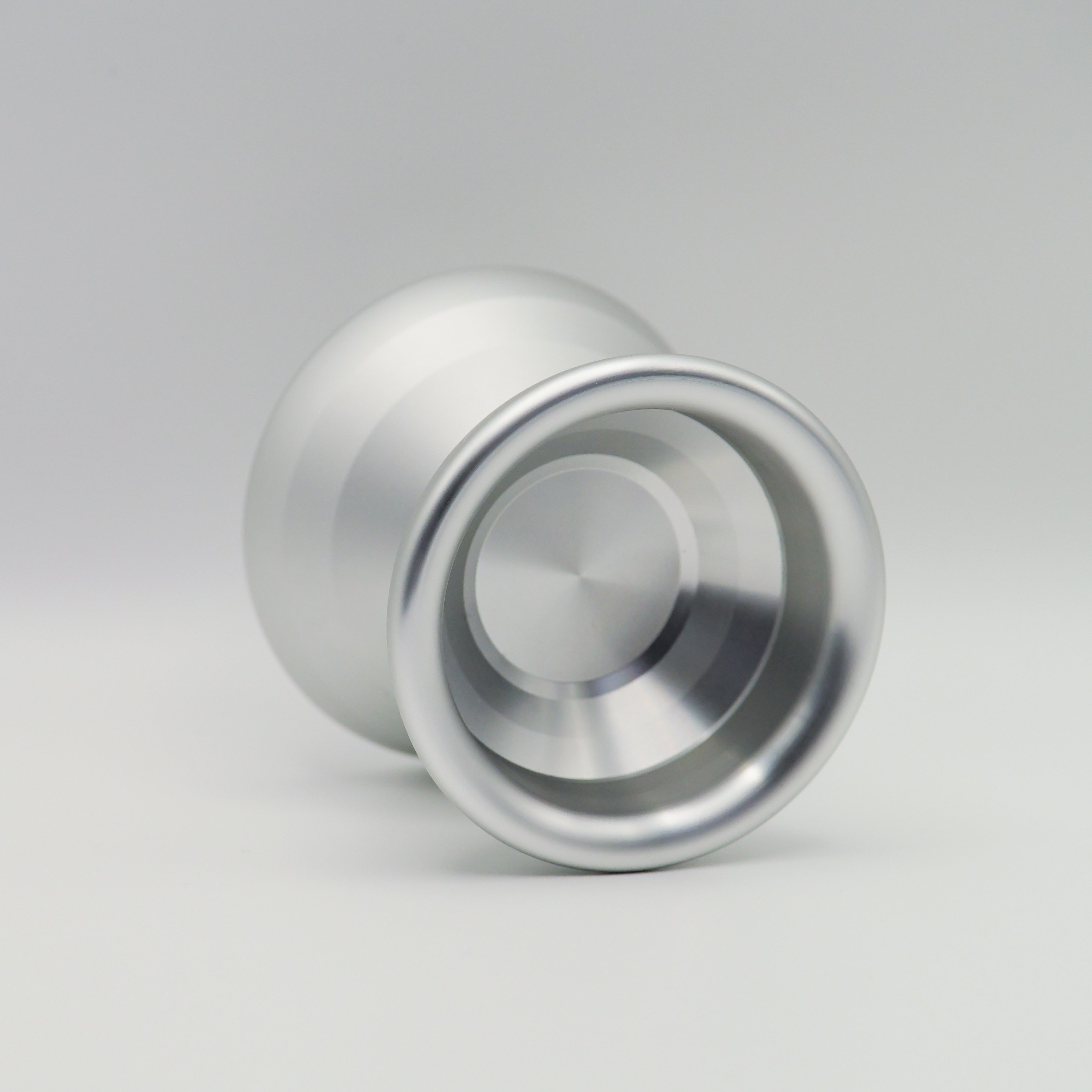 火明:悠(ホアカリ:ユウ)」｜en