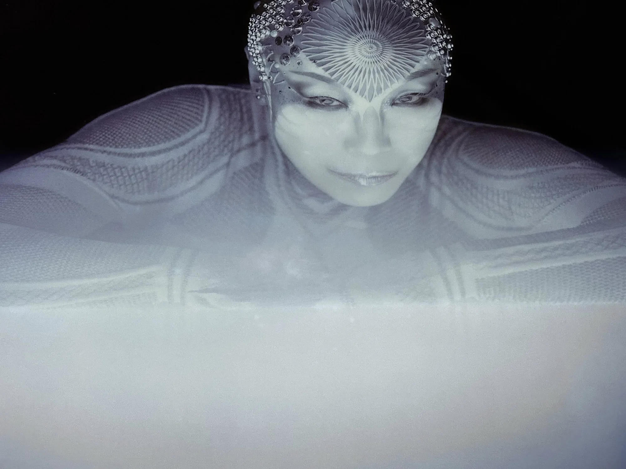 松任谷由実 ニューアルバム「WORMHOLE」|生まれたてのおっさん(山 松任谷由実 ニューアルバム「WORMHOLE」|生まれたてのおっさん(山