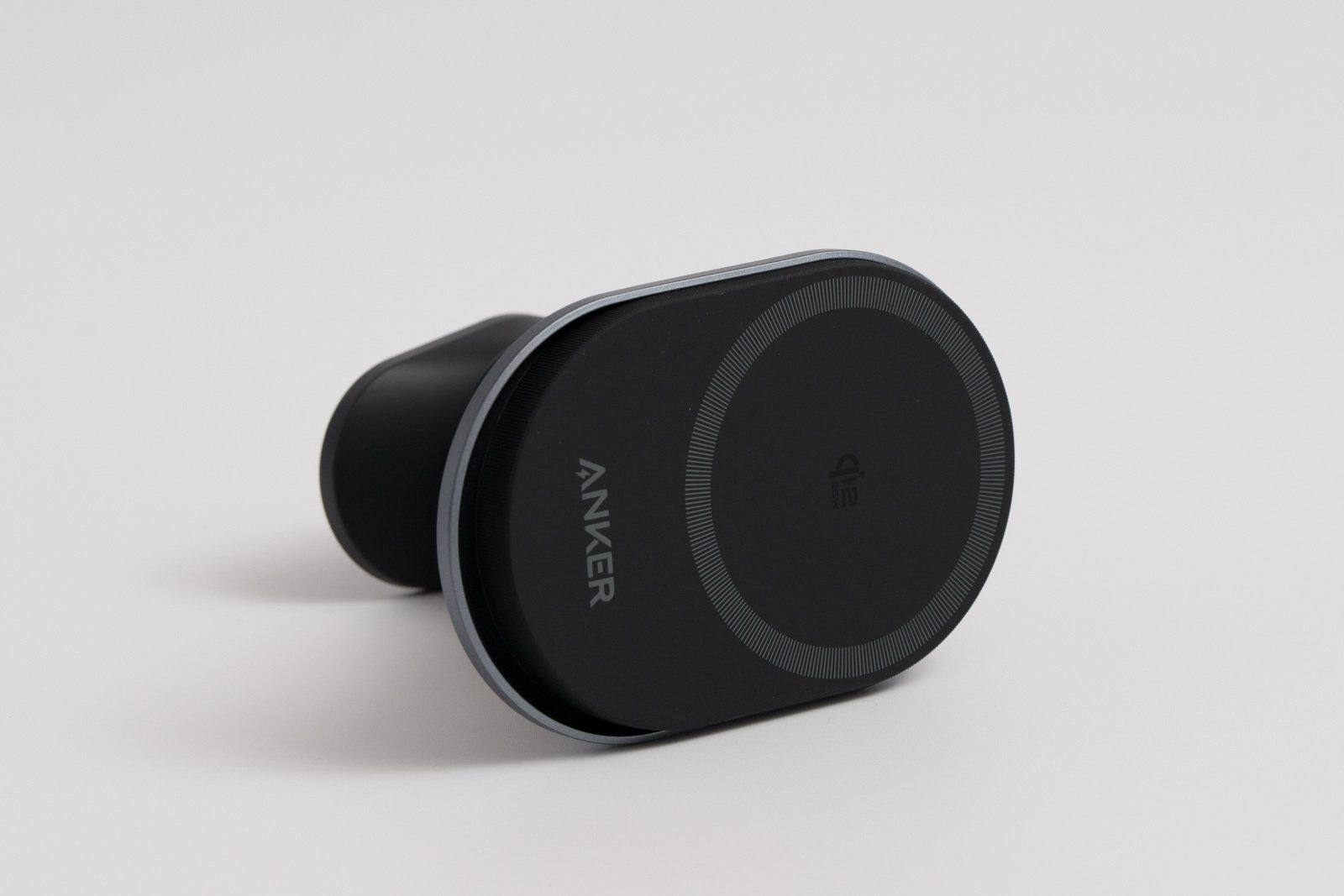 Qi2 25W・冷却機能搭載の「Anker Prime Wireless Car Charger (MagGo