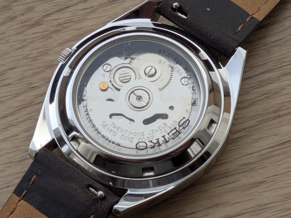 No.300 | Seiko | 7S26-0420 | 冬だけど涼しい時計｜とある猫好き