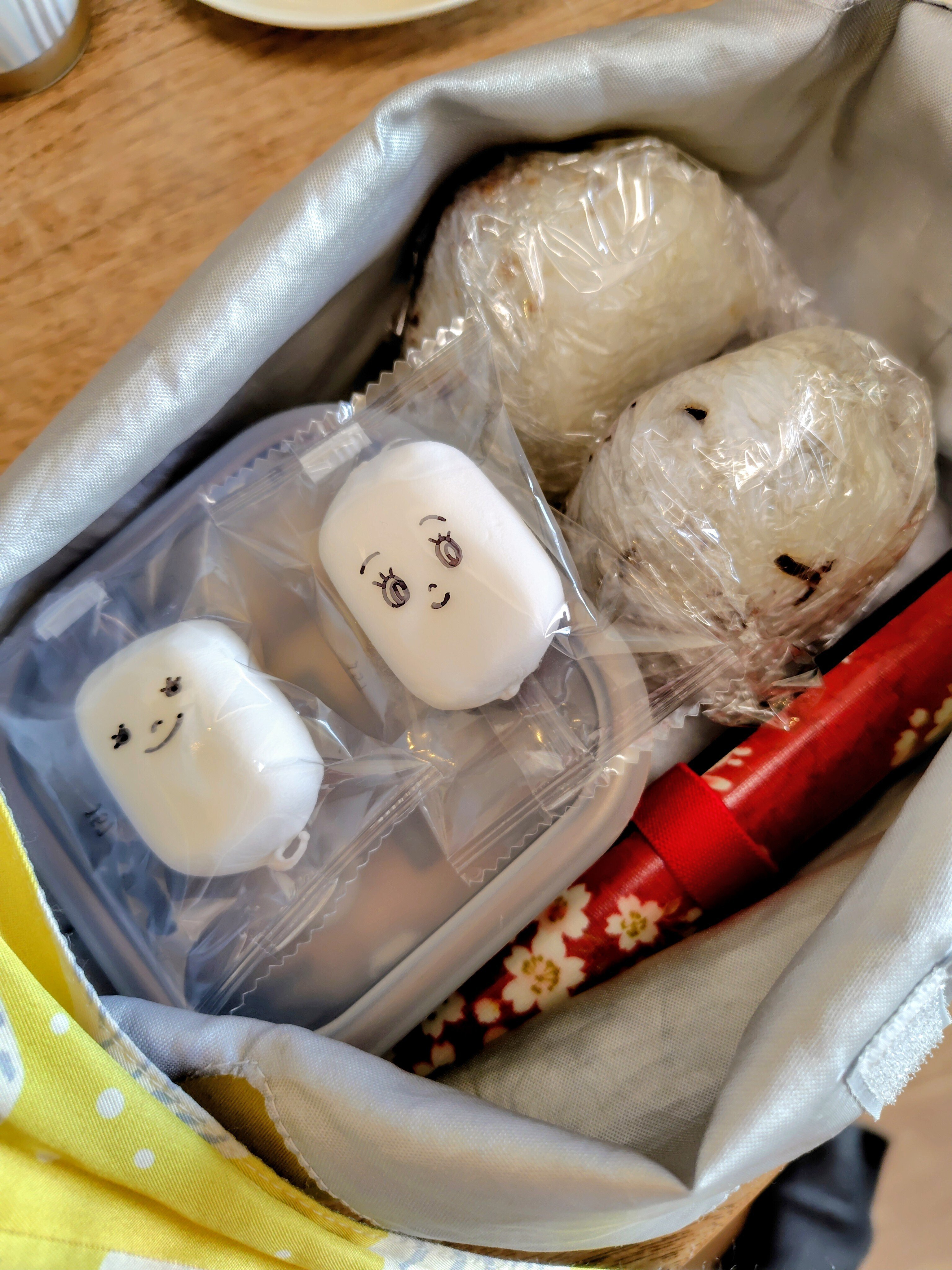 マシュマロに顔かいてみた｜humble_progress