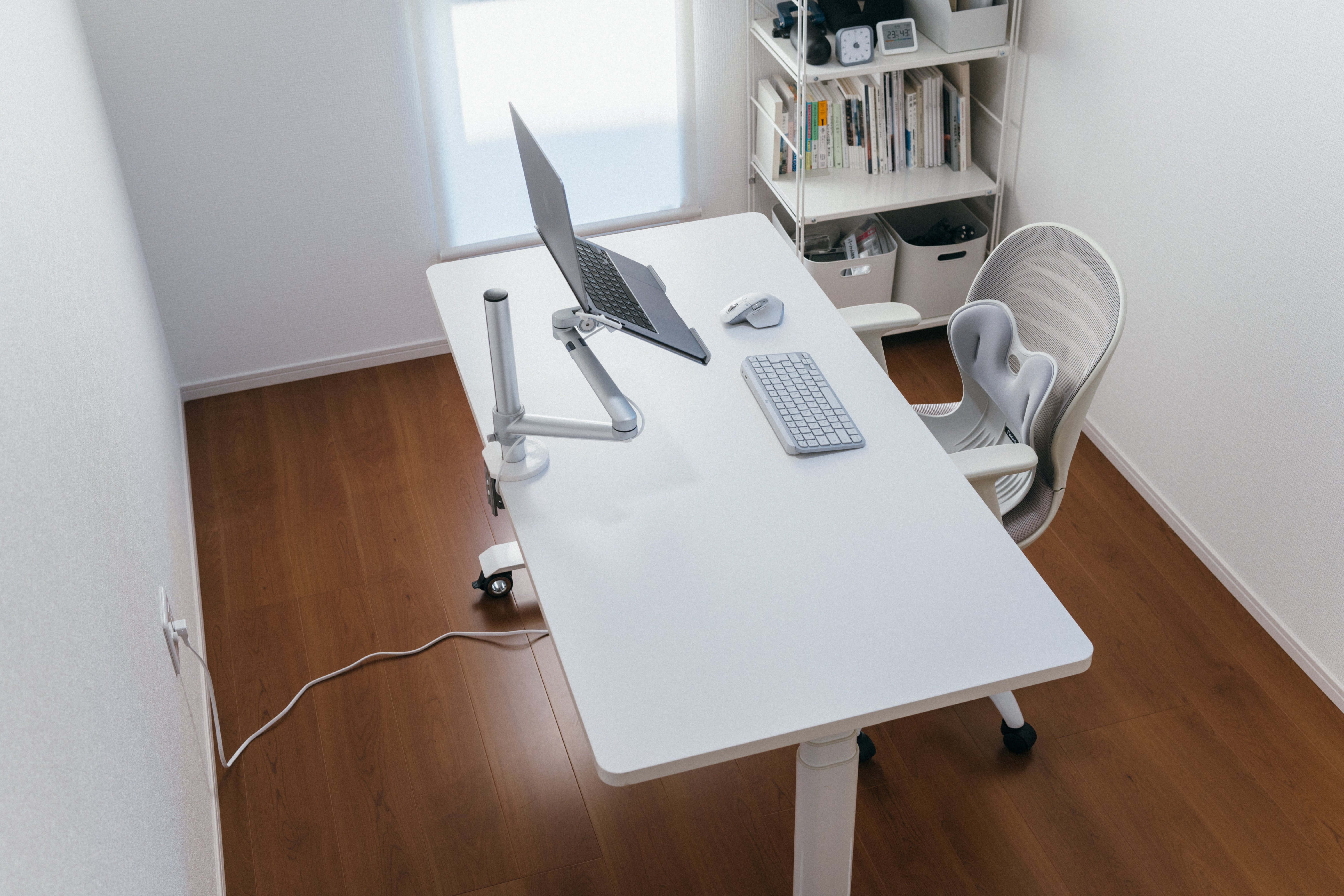 デスクツアー｜「余白」を生み出すための在宅ワーク2年目のデスク環境