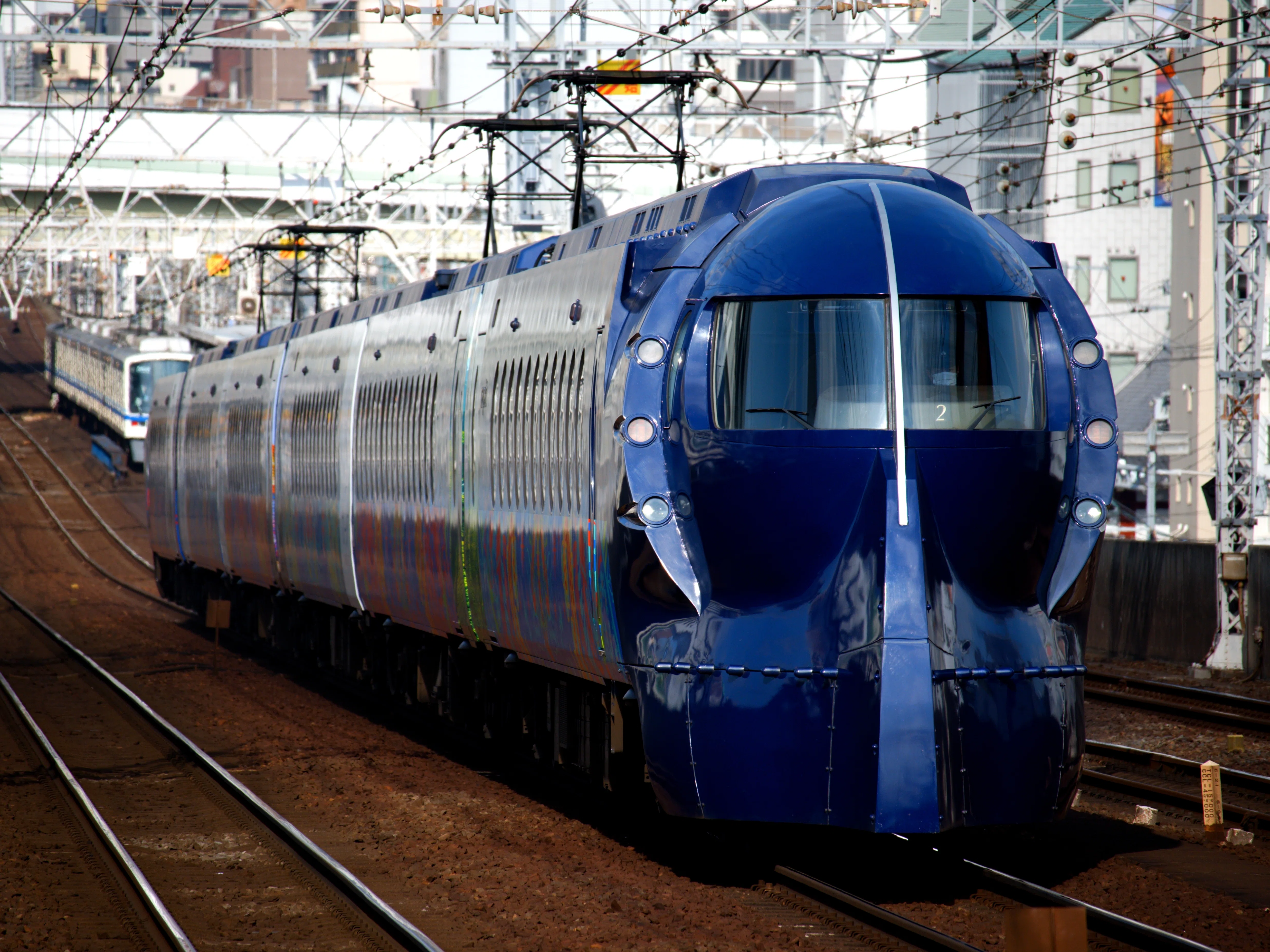 南海電鉄 引退に向かう6000系とカラー変更が進む泉北車を撮る！｜隣の