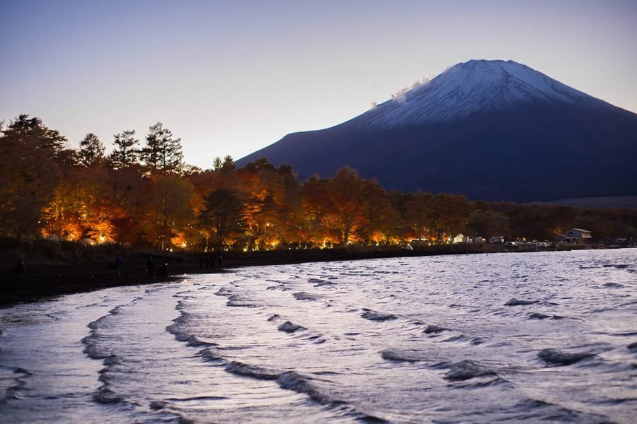 山中湖 夕焼けの渚 紅葉まつり | X-T5+SIGMA 10-18mm F2.8 , α7CII+