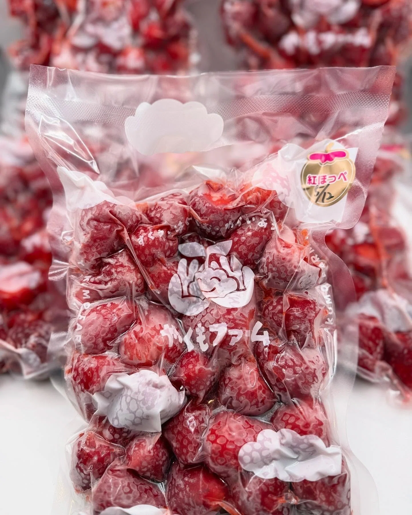 strawberry✽プロフ必読さま専用 Our Special Frozen Strawberries🍓❄️】 May 13, 2025｜やくも