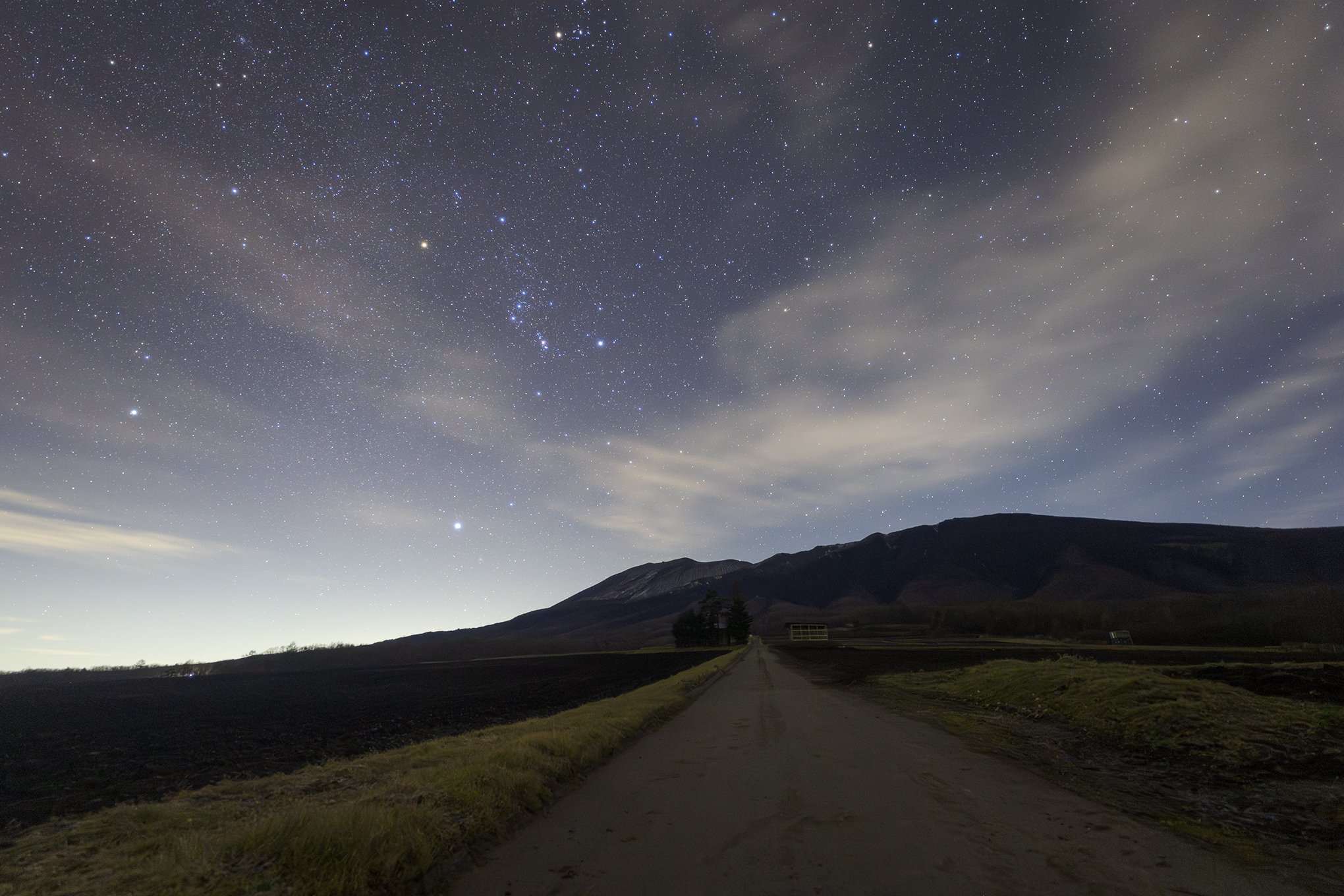 浅間山と冬の星座｜星空写真家・「好き」を「得意」に変える案内人