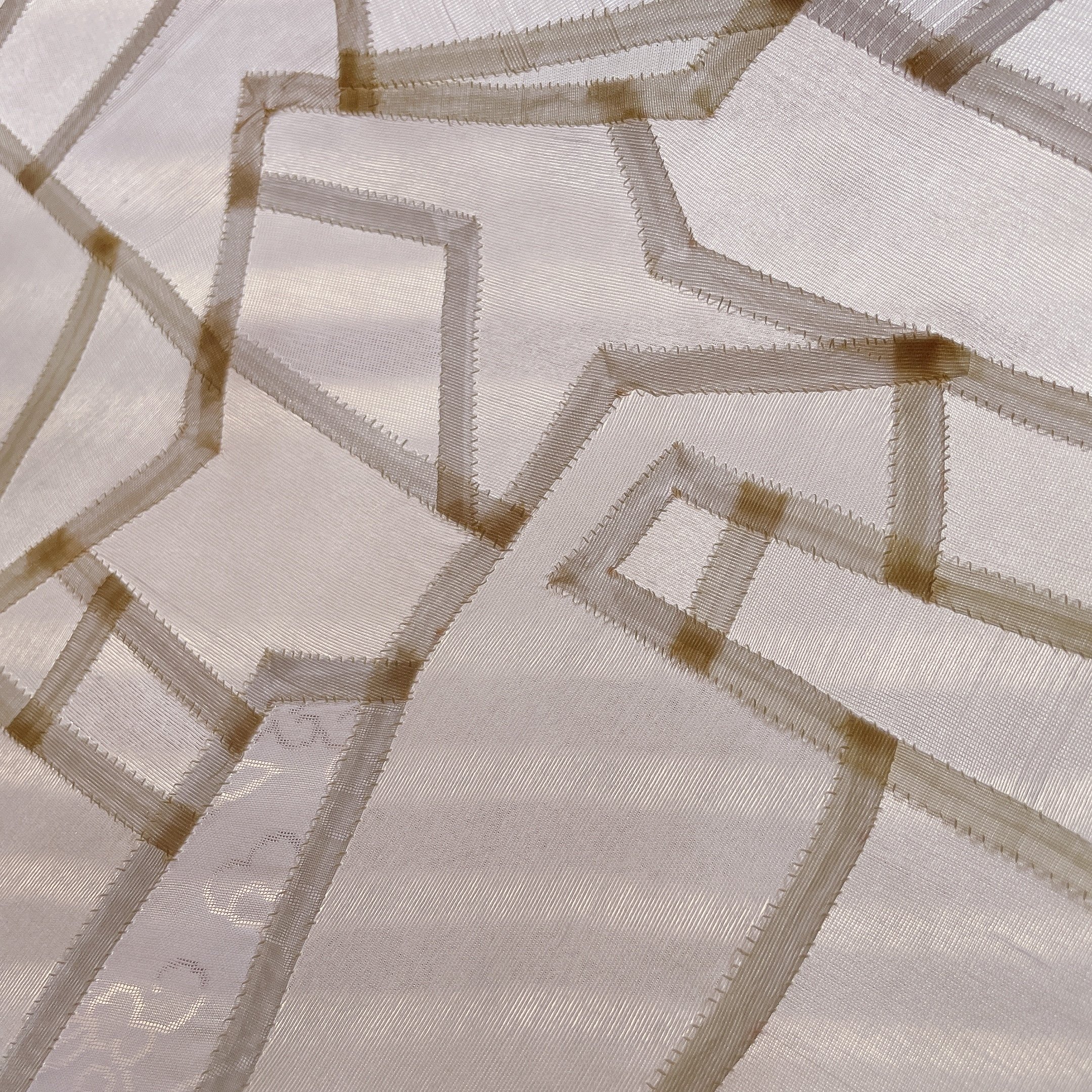 ポジャギ制作日記】白～クリーム色ポジャギ、少し四角に近づいた