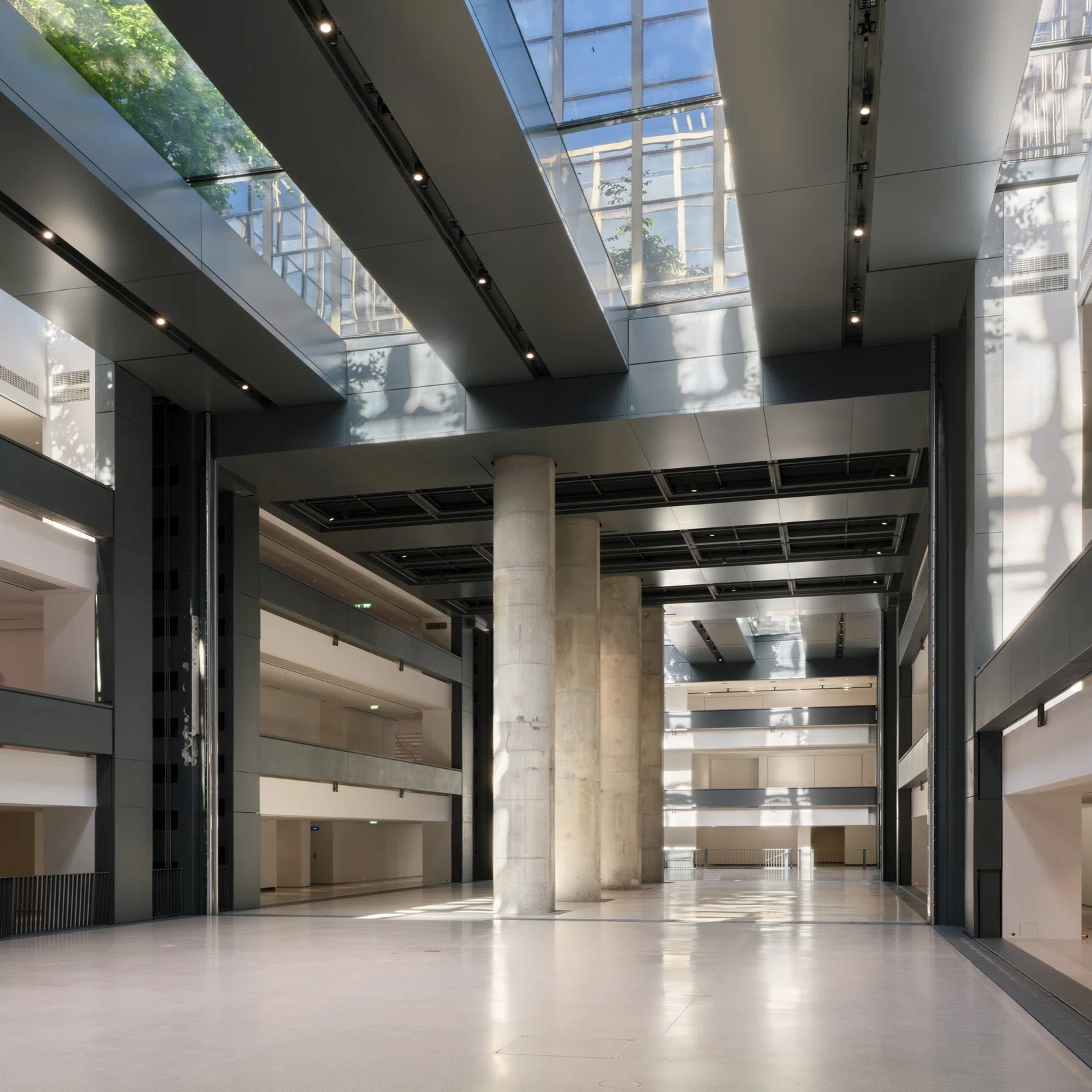 フランス カルティエ財団現代美術館｜archi_env