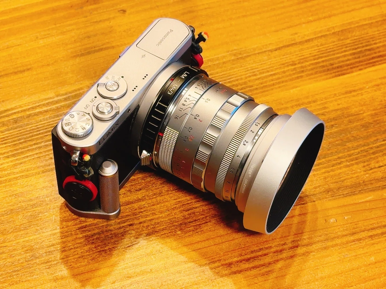 LUMIX gm1ブラウン Cマウントレンズセットで！ 【公式通販】
