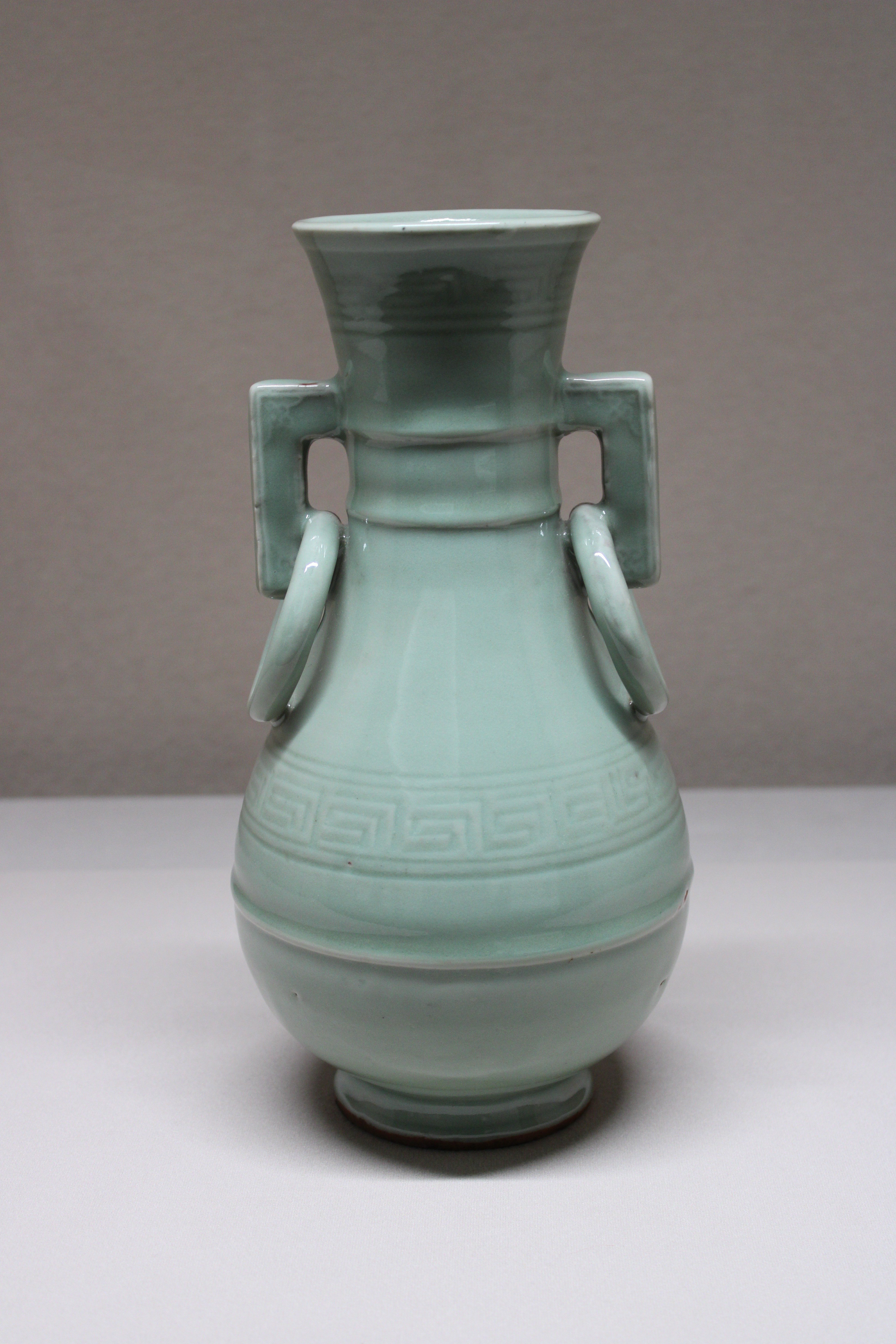 大阪市立東洋陶磁美術館から『青磁不遊環花生』｜niraku