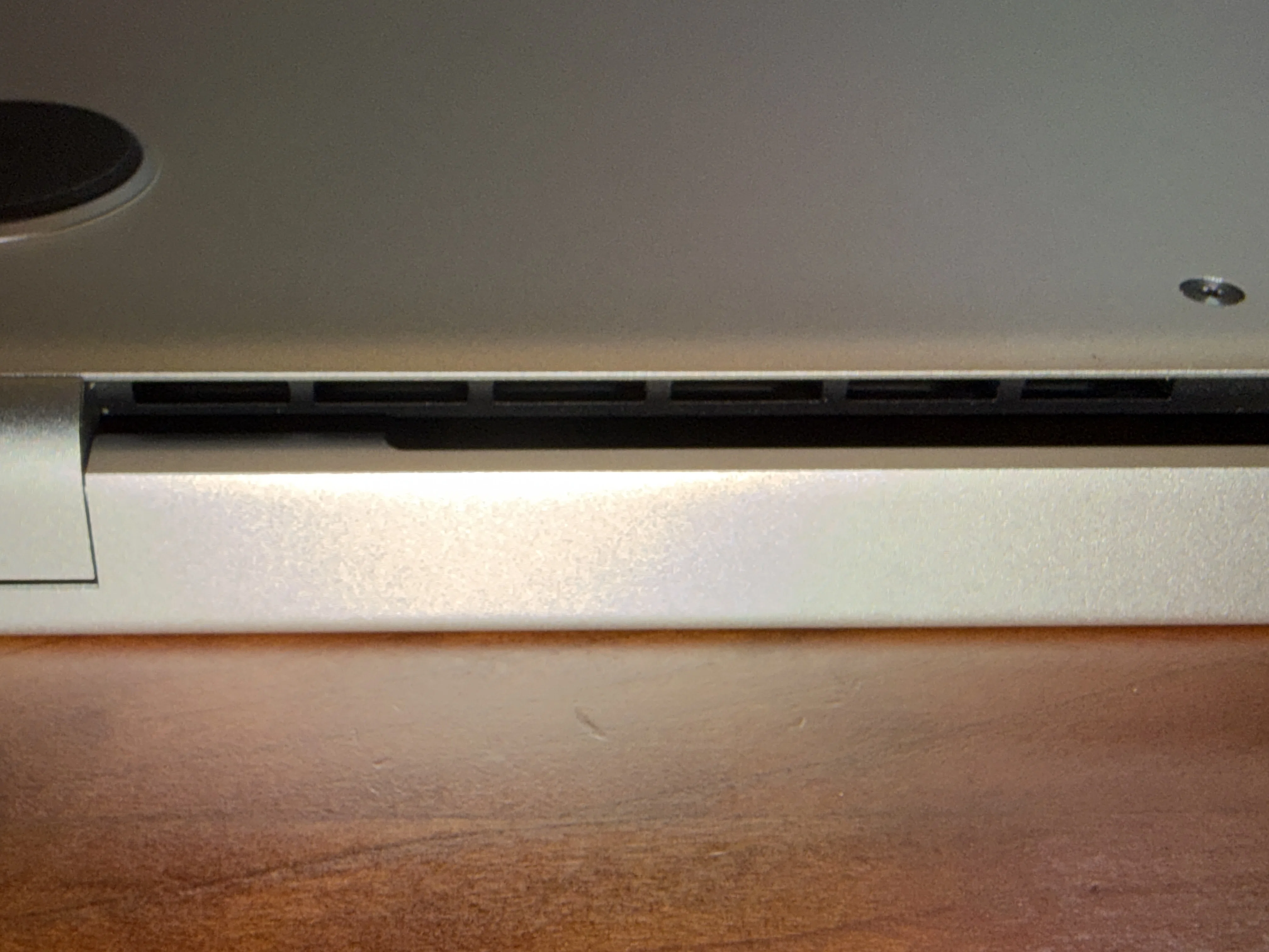 私がMacBook AirではなくMacBook Proを買った理由｜サリチル酸