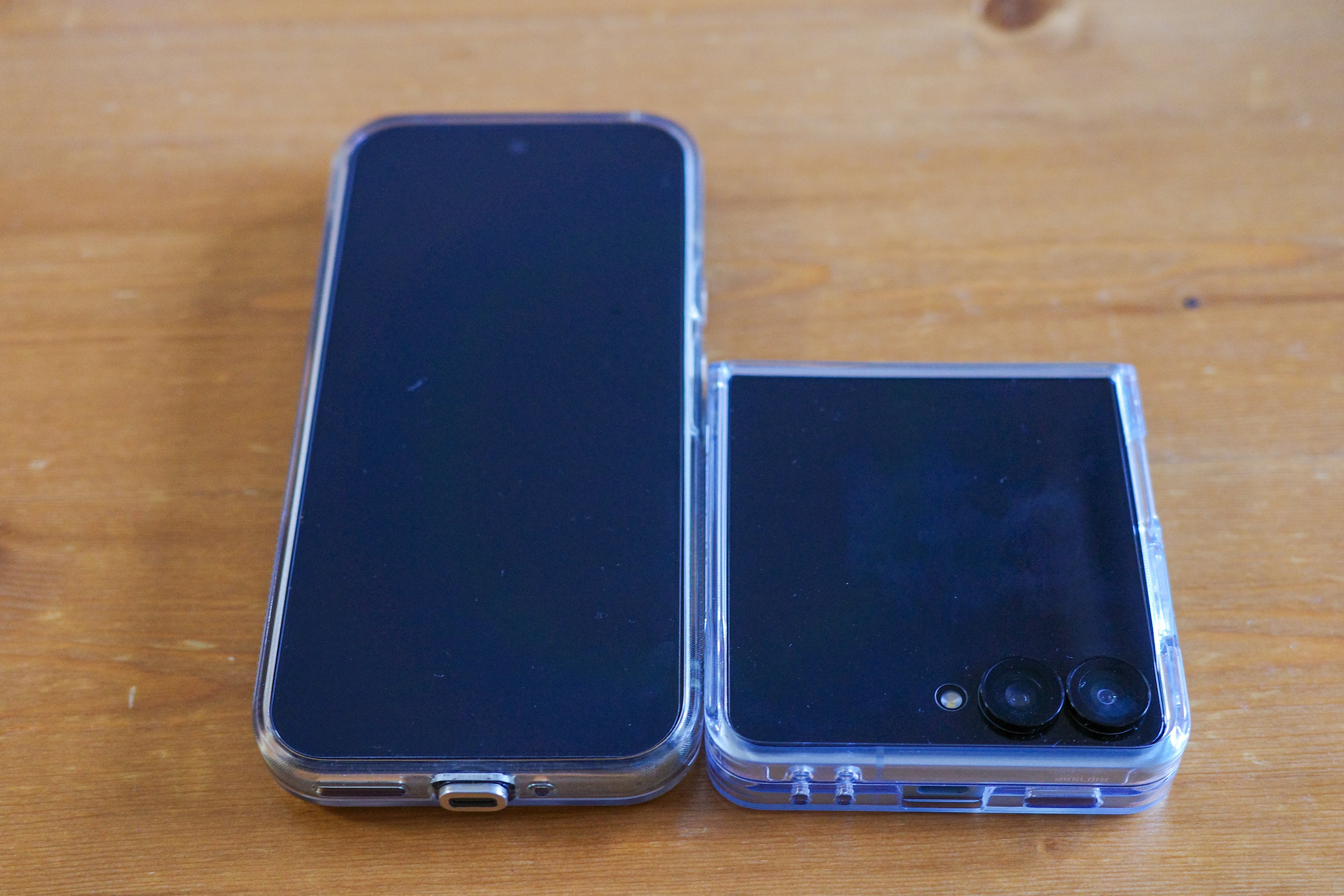 折り畳みスマホ