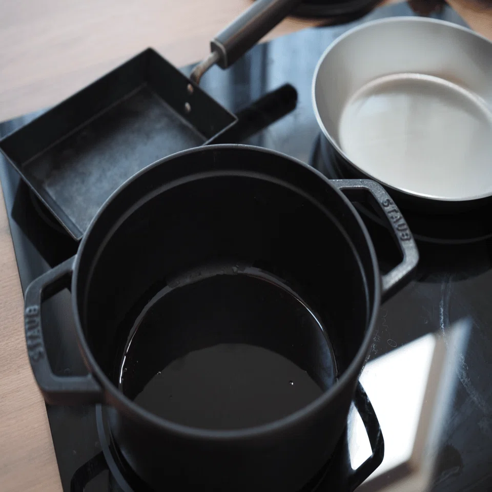 ただ焼くだけで旨い。de Buyer鉄フライパン「ミネラルビー