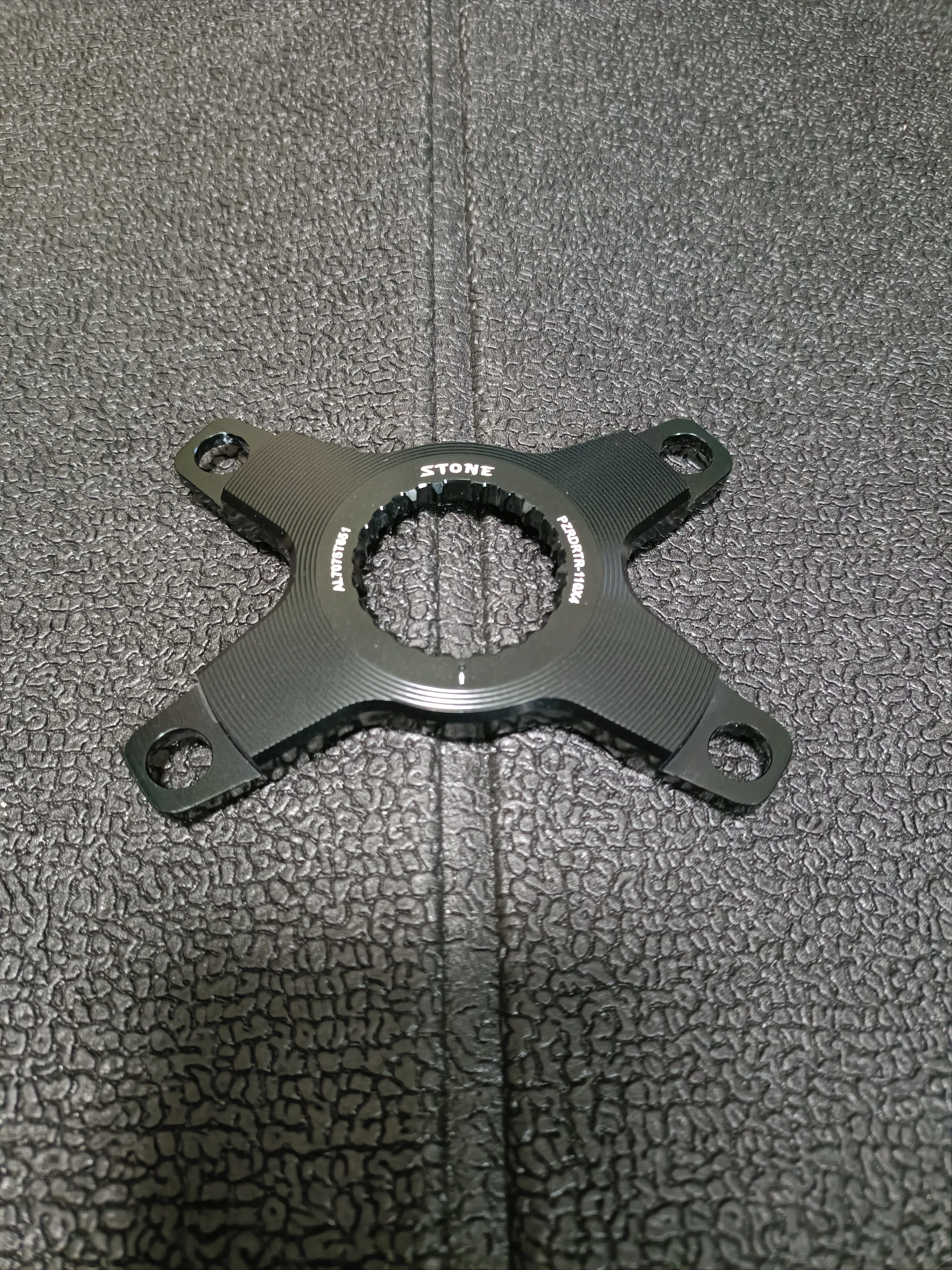 STONEのスパイダーアームを使ってROTORクランクにシマノチェーンリング
