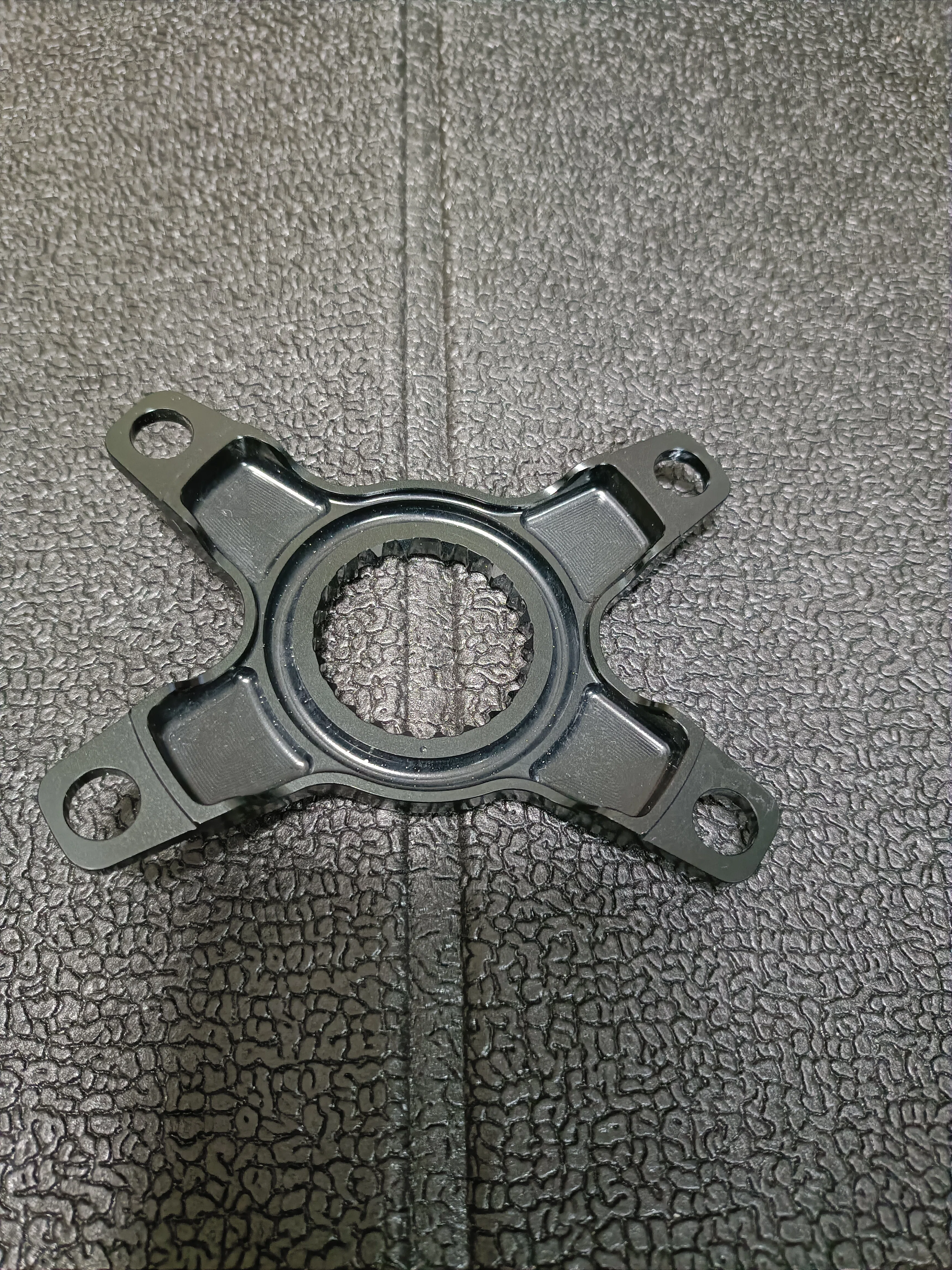 STONEのスパイダーアームを使ってROTORクランクにシマノチェーンリング