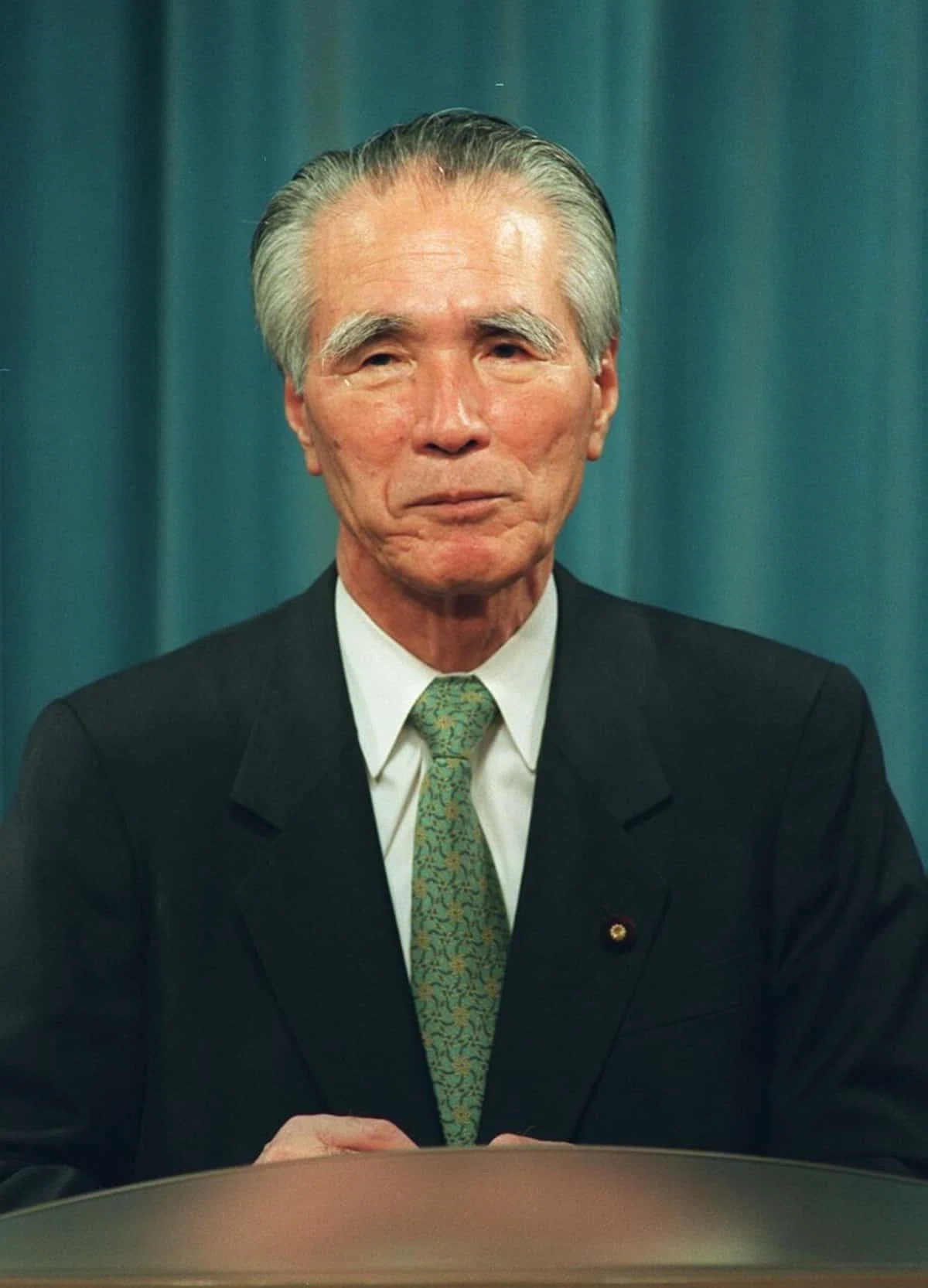 第六十七代内閣総理大臣福田赳夫就任記念メダル　純銀メダル　木箱付き 内閣総理大臣出身高校一覧】歴代首相はどこから来た？ 出身高校で