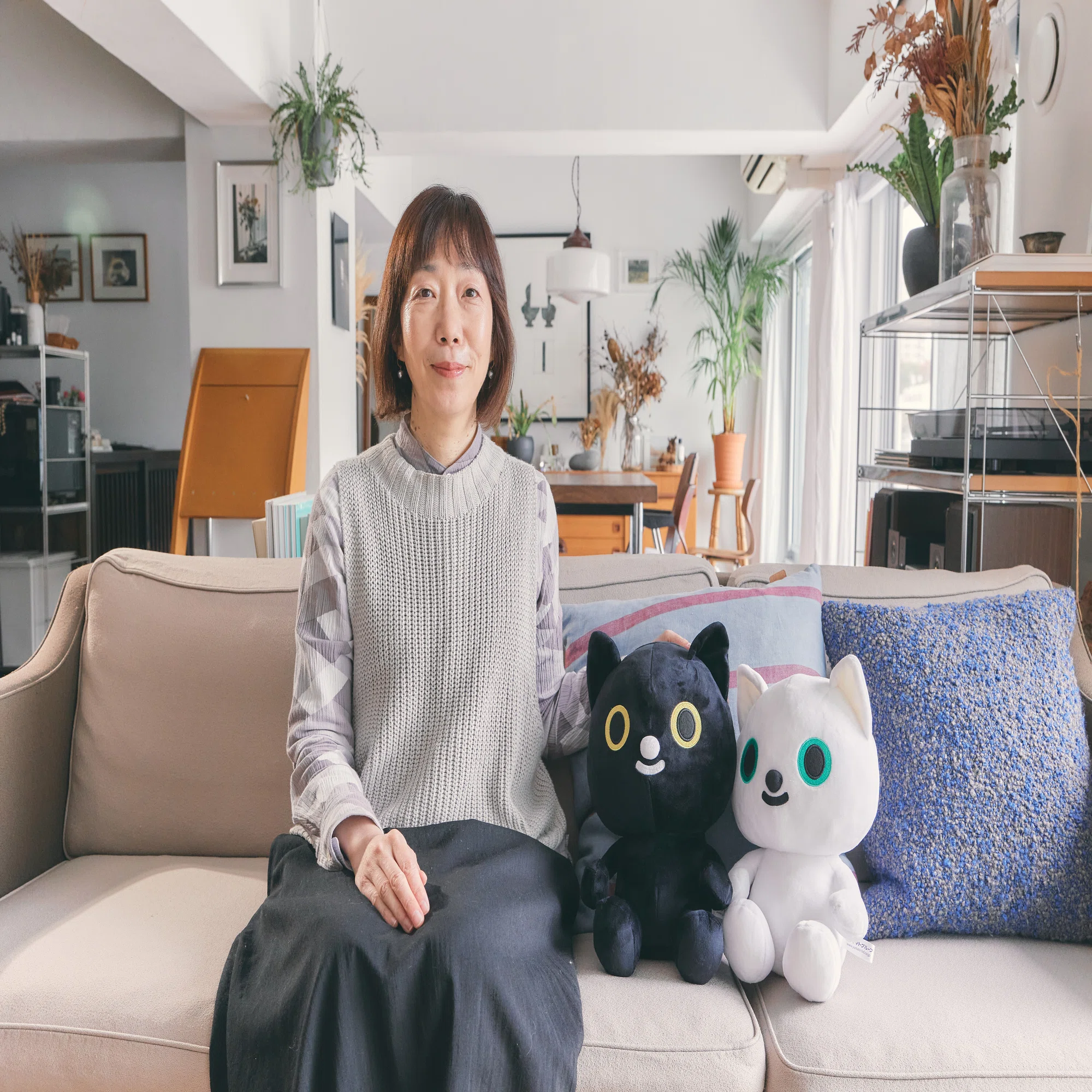 創業記念日特別企画】イラストレーター坂崎千春さんに聞く、クロネコ 