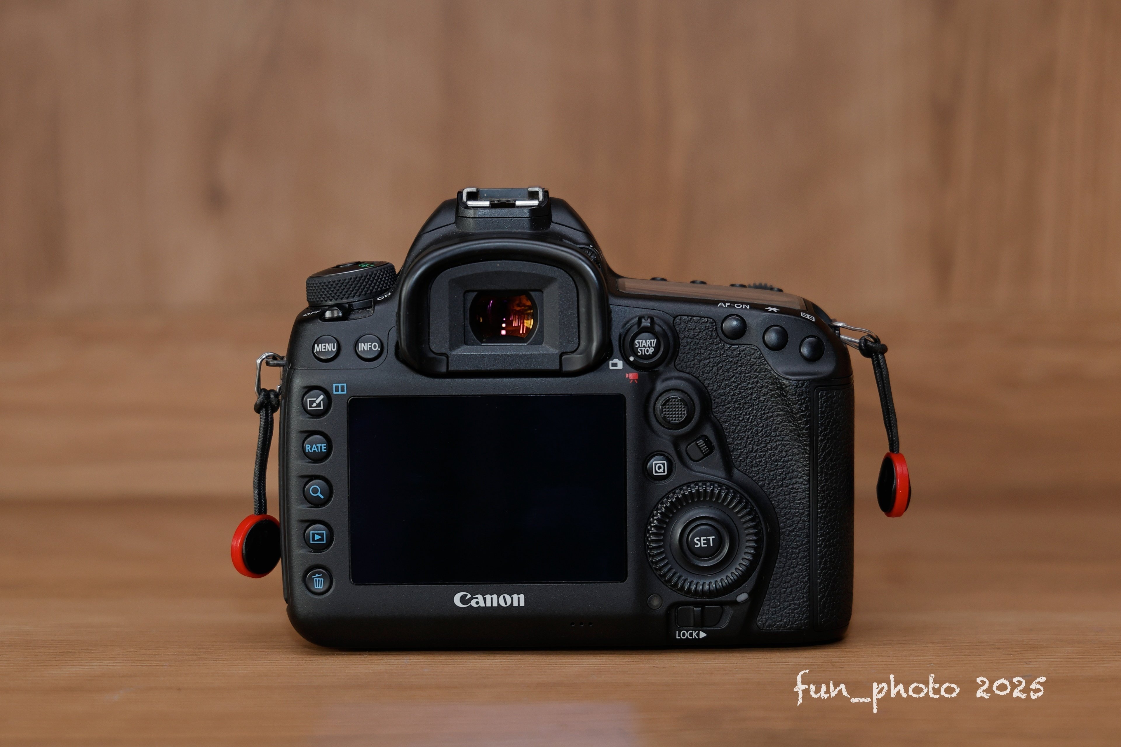 ✨運動会・紅葉撮影に最適✨Wi-Fi✨Canon Kiss X10 Wレンズ ✨運動会・紅葉撮影に最適✨Wi-Fi✨Canon Kiss X10 Wレンズ ✨運動会