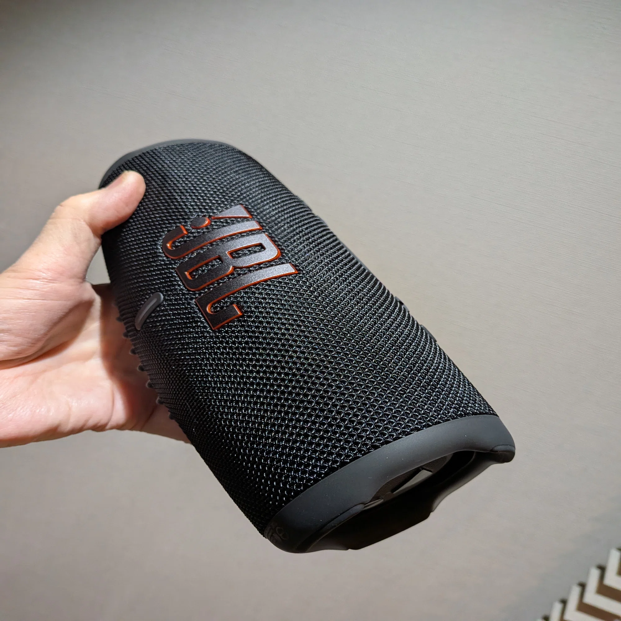 新しい JBL Charge 5 Wi-Fi の開封 【新品未開封】JBL Charge 5 