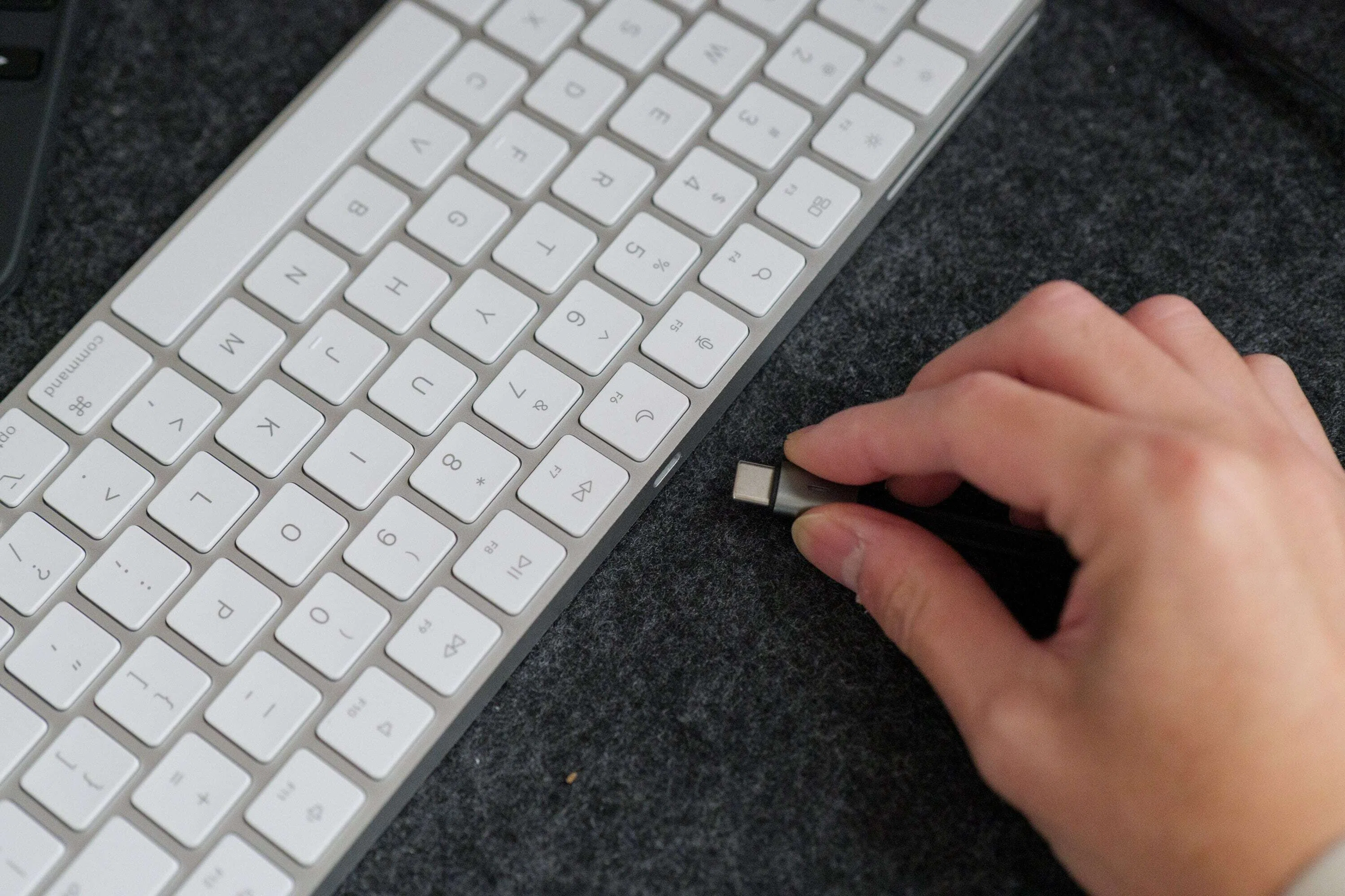一周回って純正キーボードに帰ってきた｜ばるき
