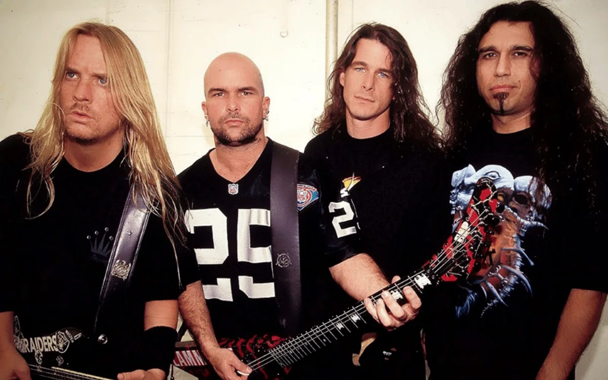 Jeff Hanneman (Gt.) / Kerry King (Gt.) / Paul Bostaph (Drs.) / Tom Araya (Bs.)