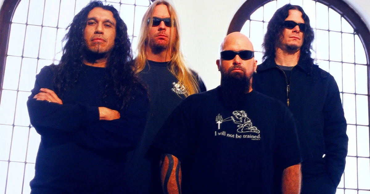 Tom Araya (Bs.) / Jeff Hanneman (Gt.) / Kerry King (Gt.) / Paul Bostaph (Drs.)