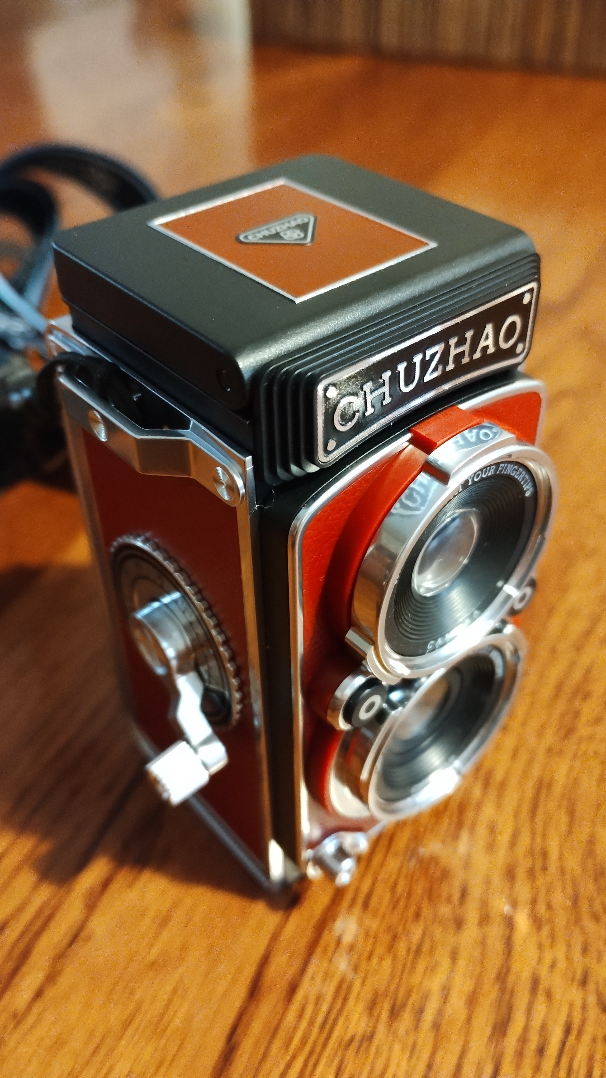 二眼レフのトイカメラ｜66hakuba