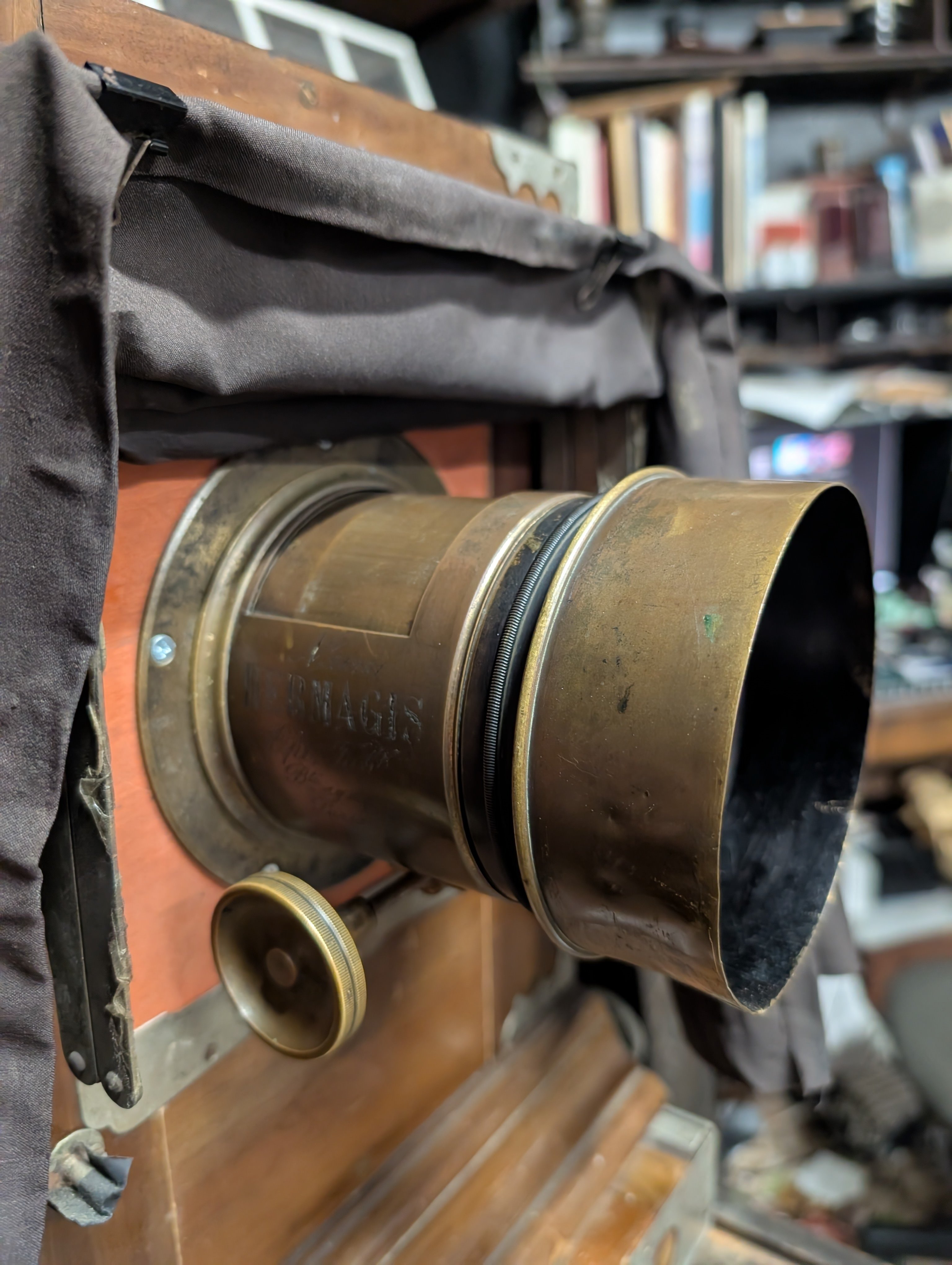 湿板写真に古いレンズを使う理由｜ライトアンドプレイス湿板写真館