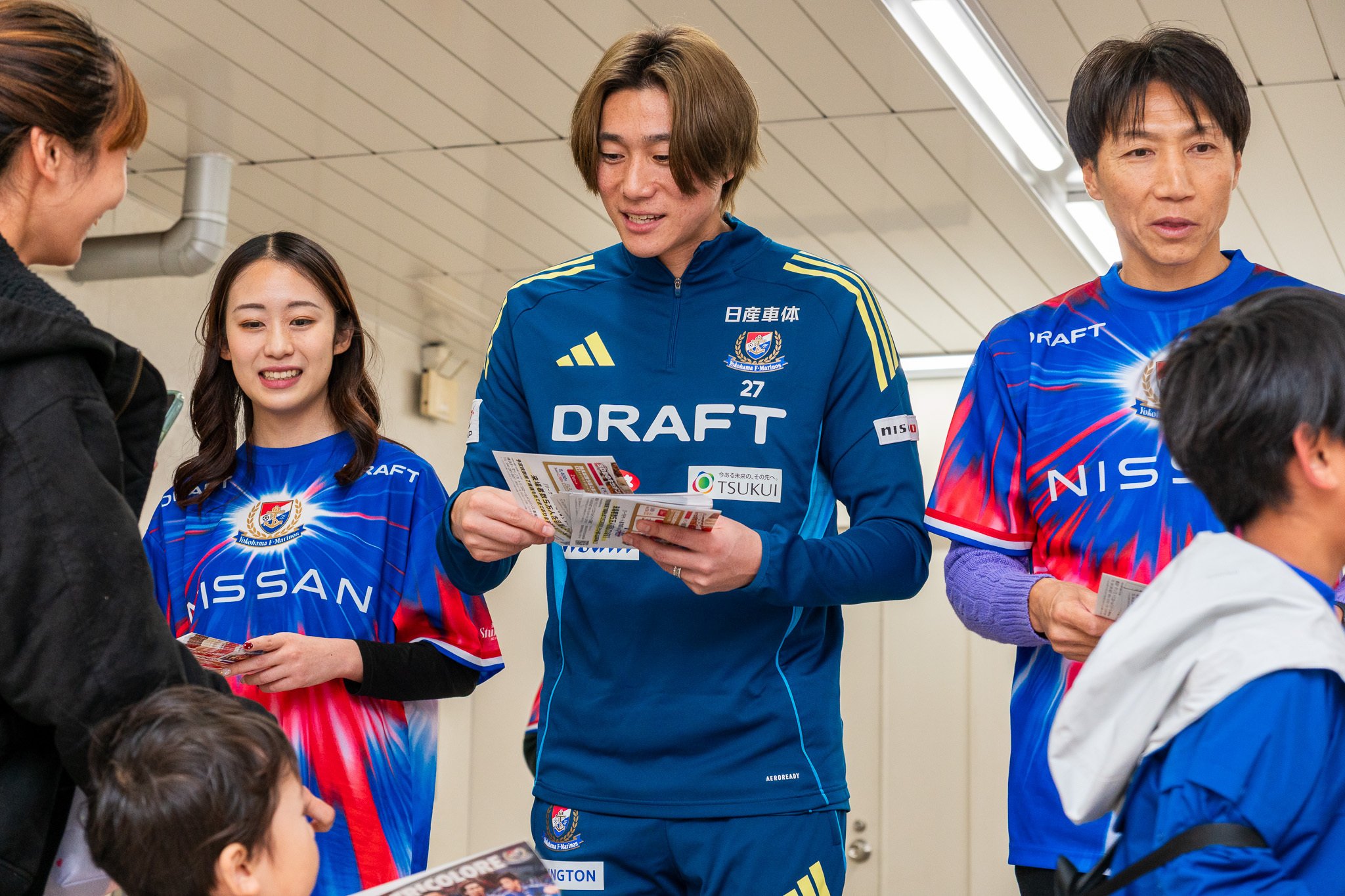 F・マリノス練習着松原健使用品 松原健「たくさんの方のサポートに恩返しを」。リハビリから直行で